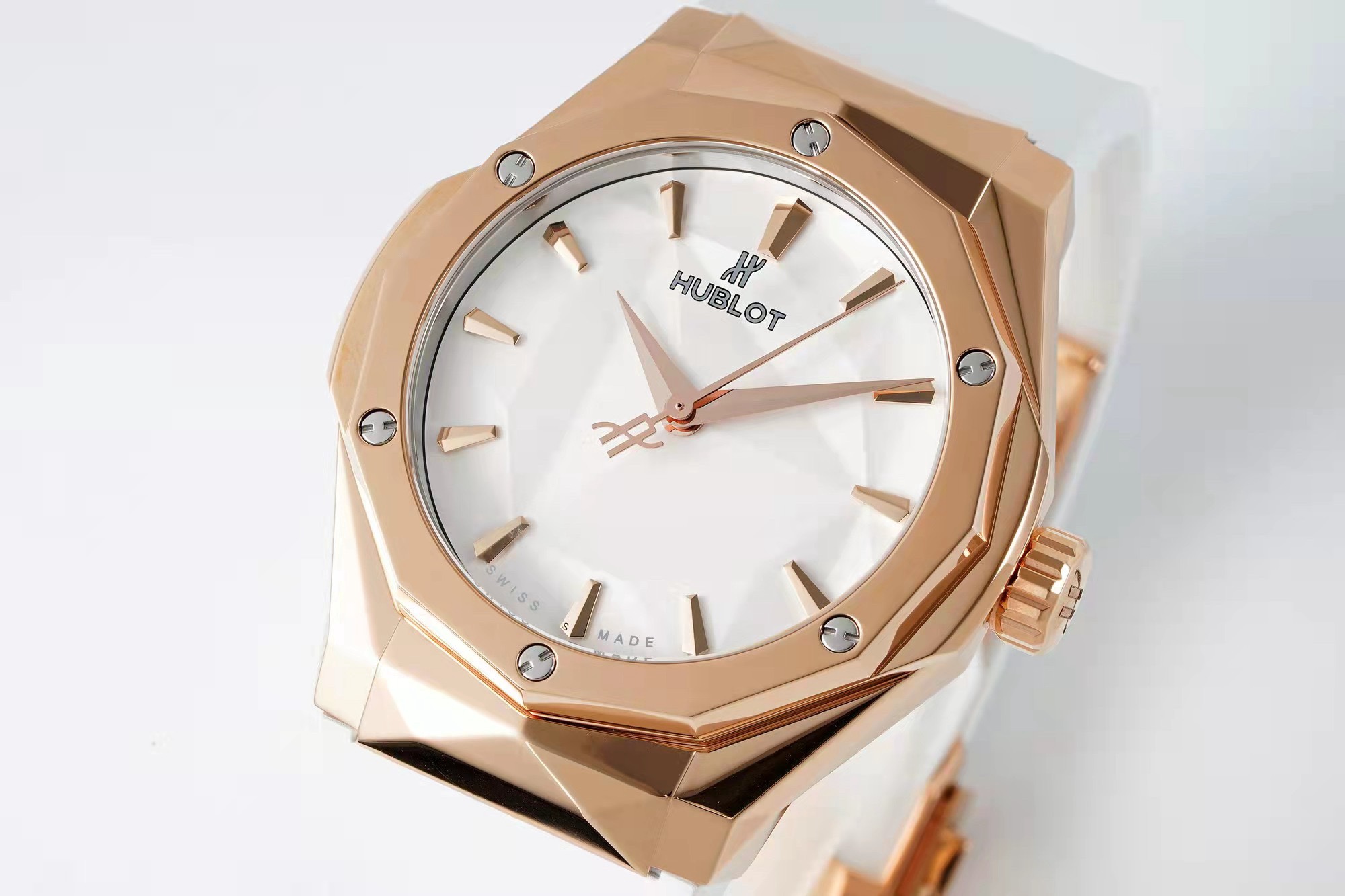 Hublot x Richard Orlinski Co-branded Watch APS Top Replica, 40mm Faceted Polygon Case