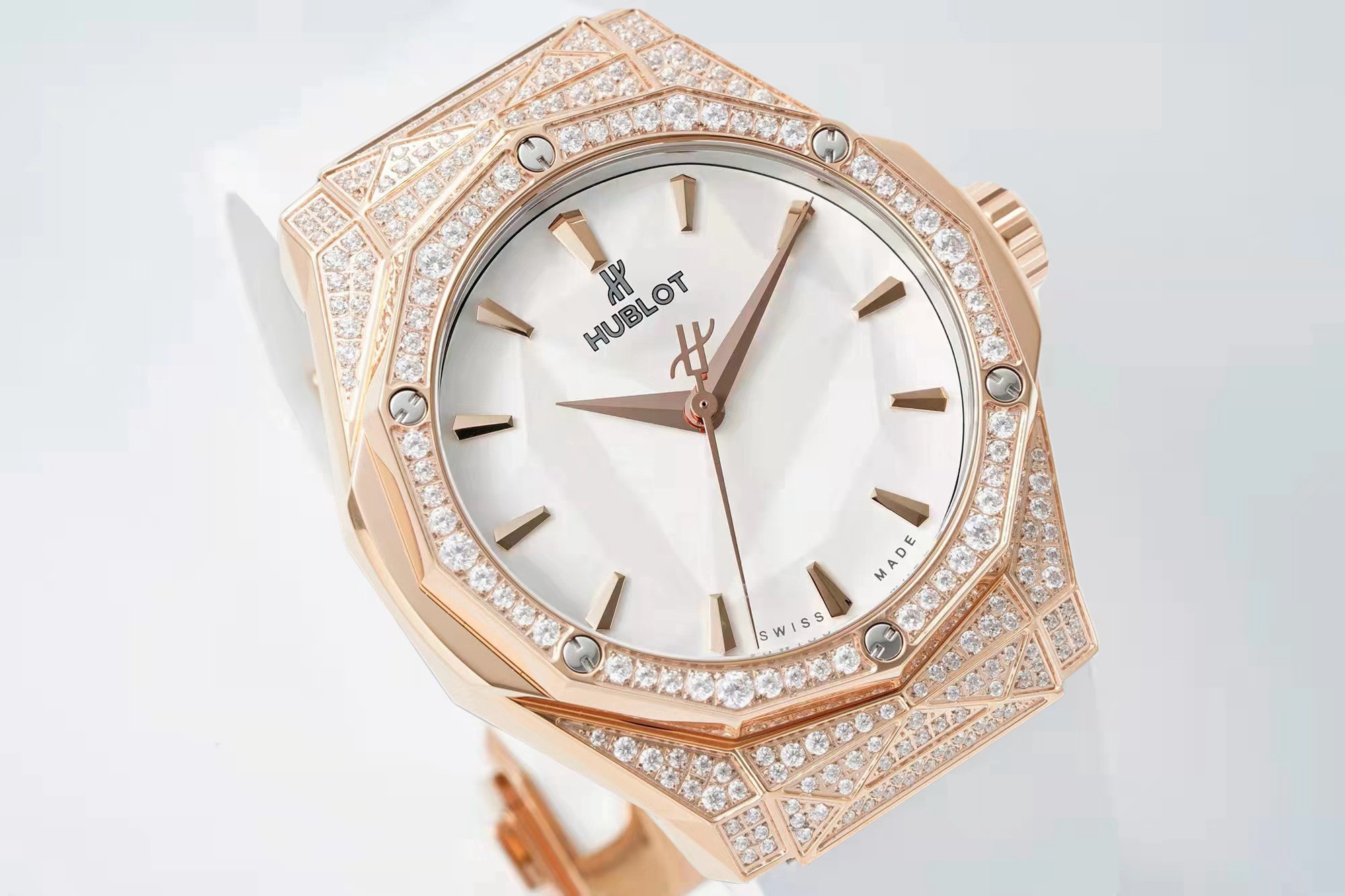 Hublot x Richard Orlinski Co-branded Watch APS Top Replica, 40mm Faceted Polygon Case