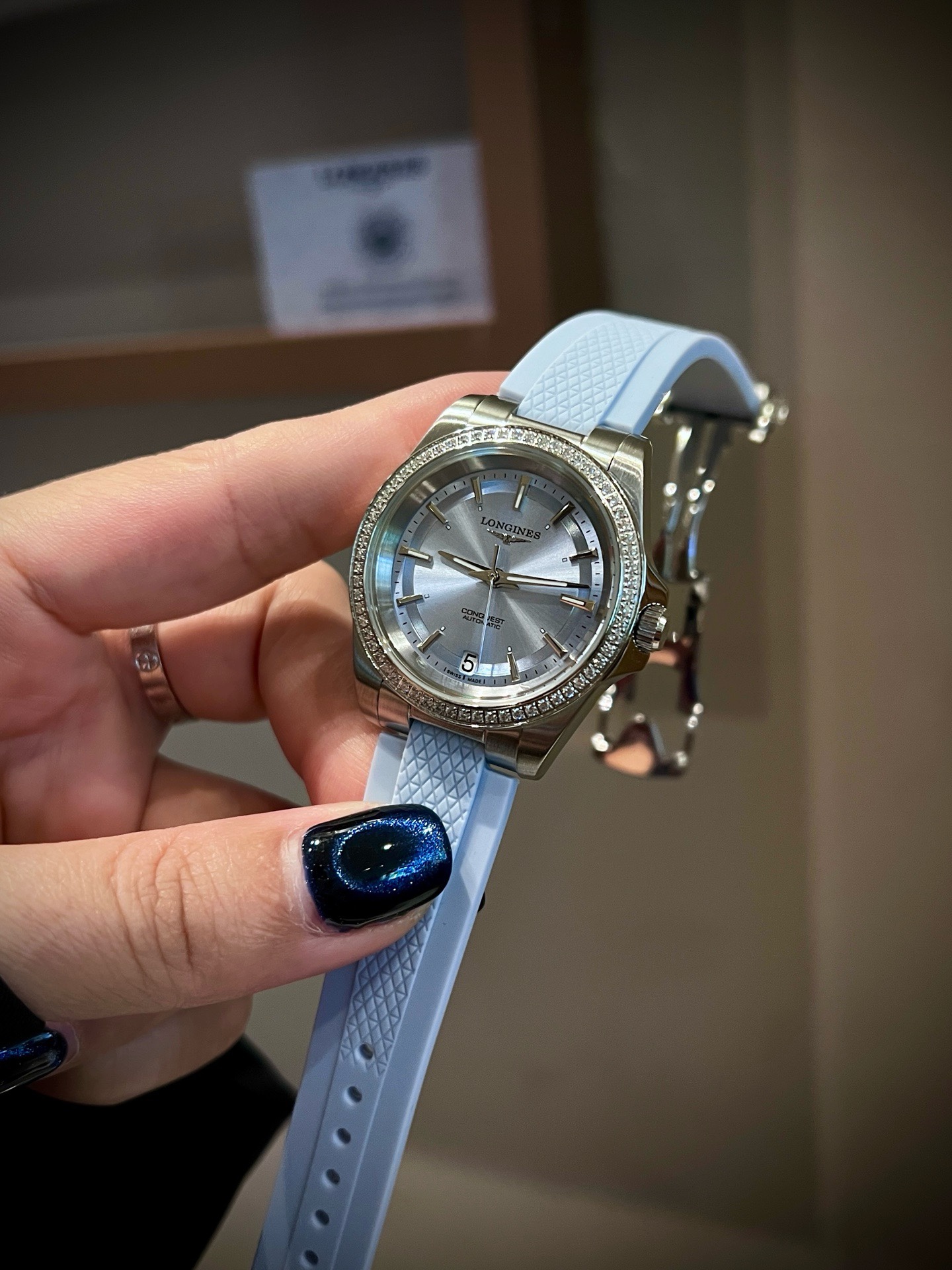 Longines Conquest 34mm Ladies Wristwatch Rubber Band With Luminous Dial