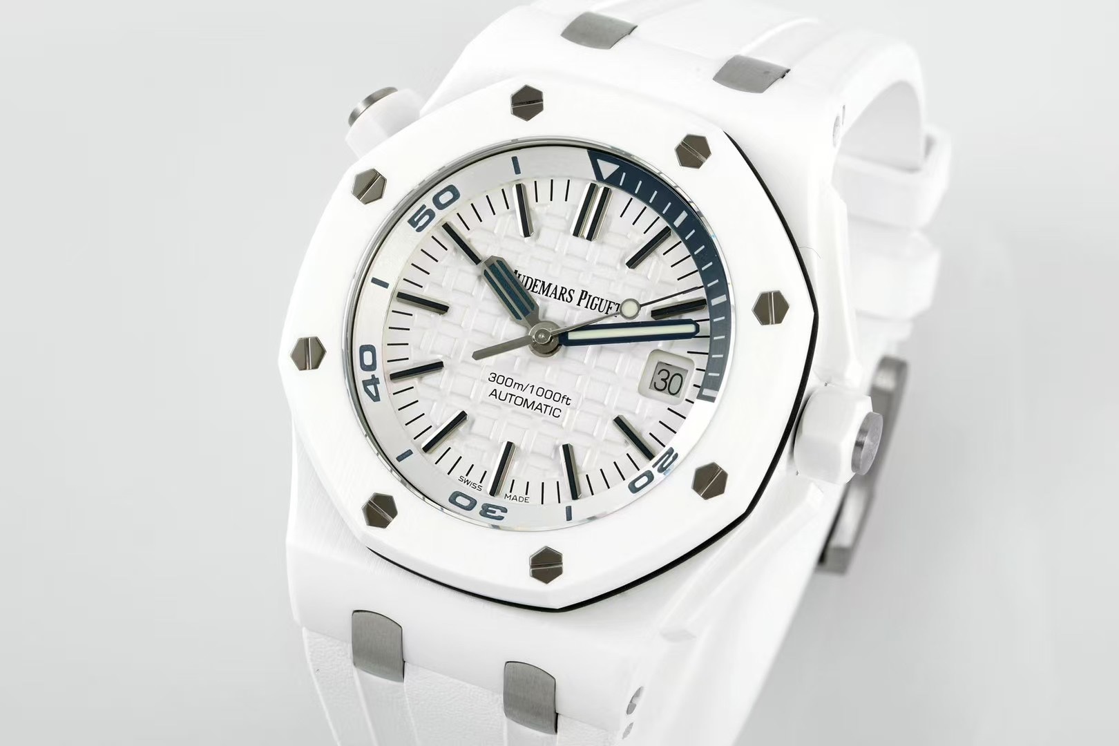 Audemars Piguet Royal Oak Offshore APS‑Factory 15707CE White‑Ceramic Automatic Dive Watch