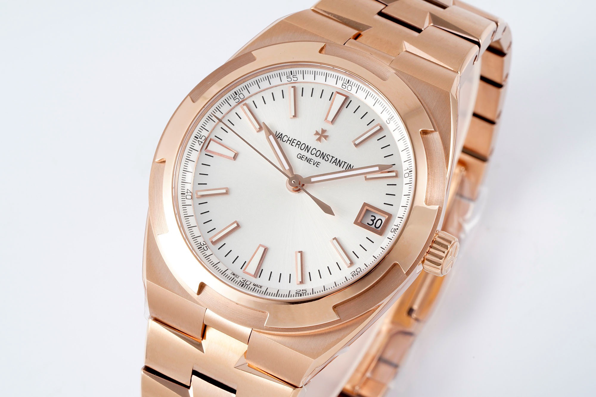 Vacheron Constantin Overseas 4500 Watch 41mm | Modified Cal.5100 Movement, Quick Release Bracelet