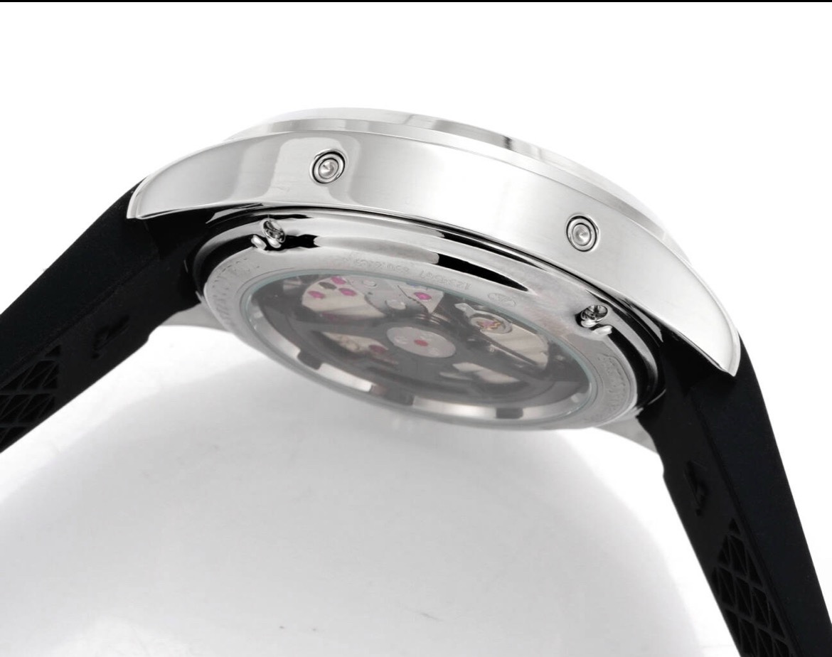 Jaeger-LeCoultre Polaris Chronograph Automatic Watch 42mm Rubber Strap