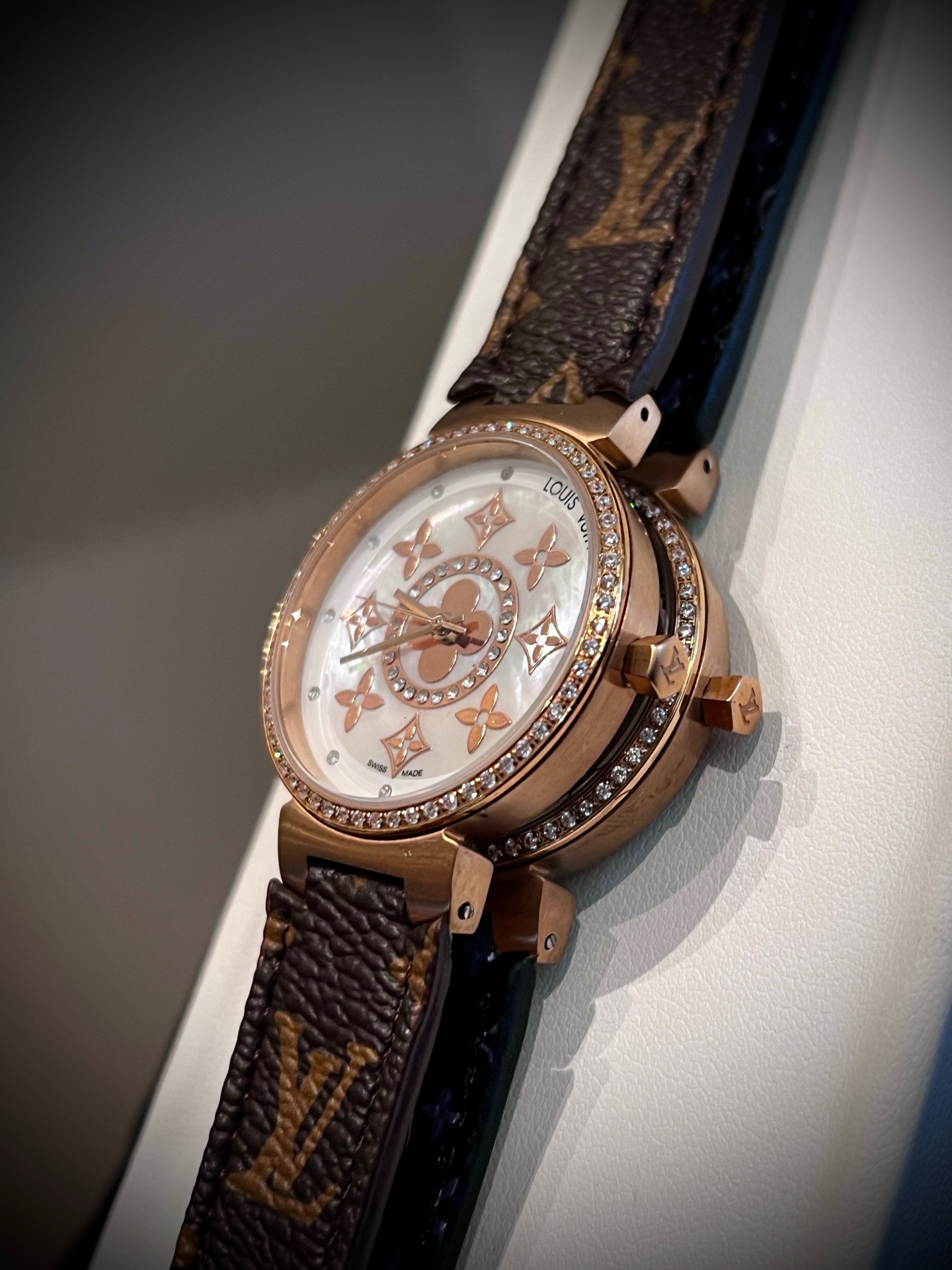 Louis Vuitton Tambour Slim 34mm Women Watch, Inlaid Crystal Dial Quick Release Leather Band