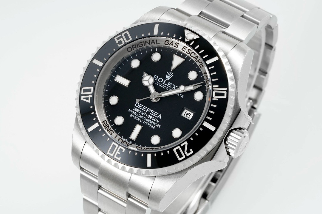 Rolex Sea-Dweller Deepsea 44mm Dive Watch 904L Steel 3235 Integrated Movement
