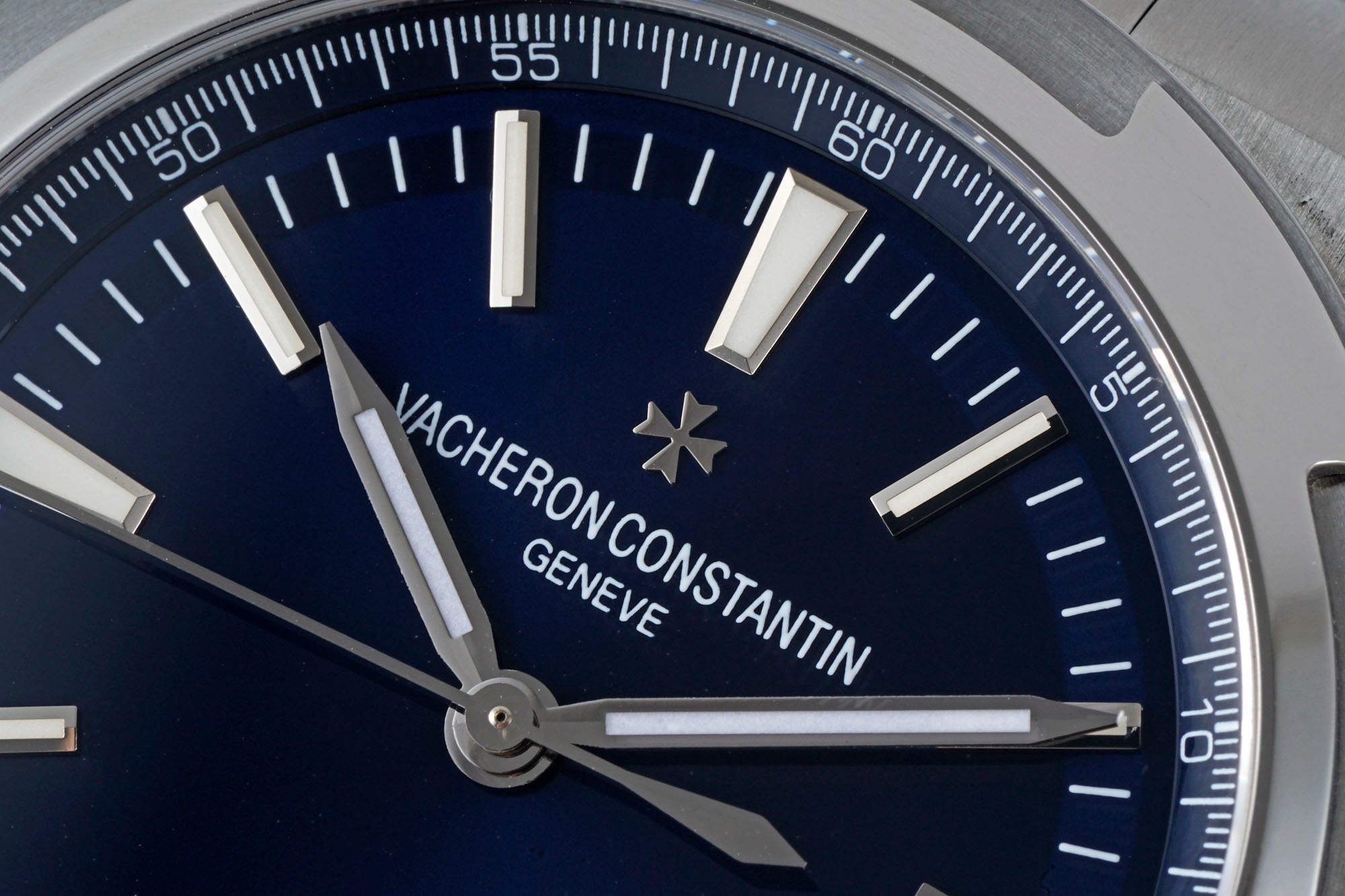 Vacheron Constantin Overseas 4500 Watch 41mm | Modified Cal.5100 Movement, Quick Release Bracelet