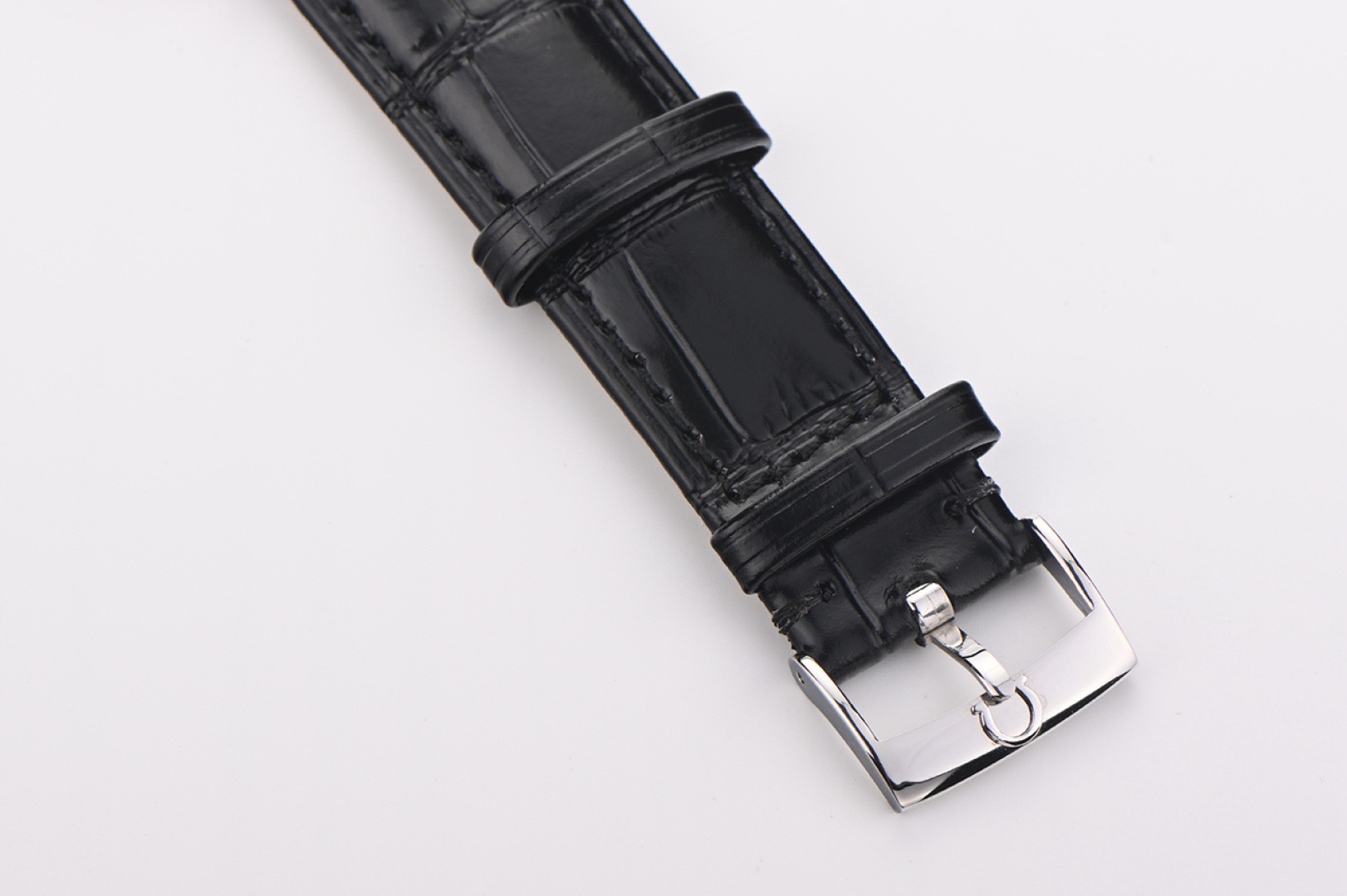 OMEGA Observatory Co‑Axial Master Chronometer Watch | Diamond Bezel, Genuine Leather Strap