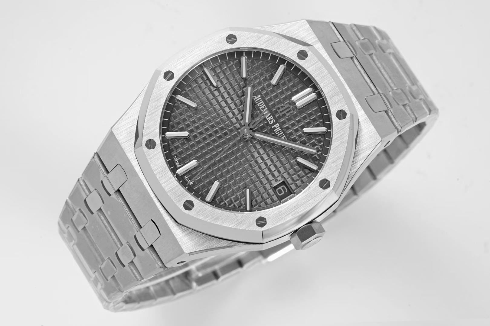 Audemars Piguet Royal Oak 15500 41mm Automatic Watch Modified Cal.4302 Movement