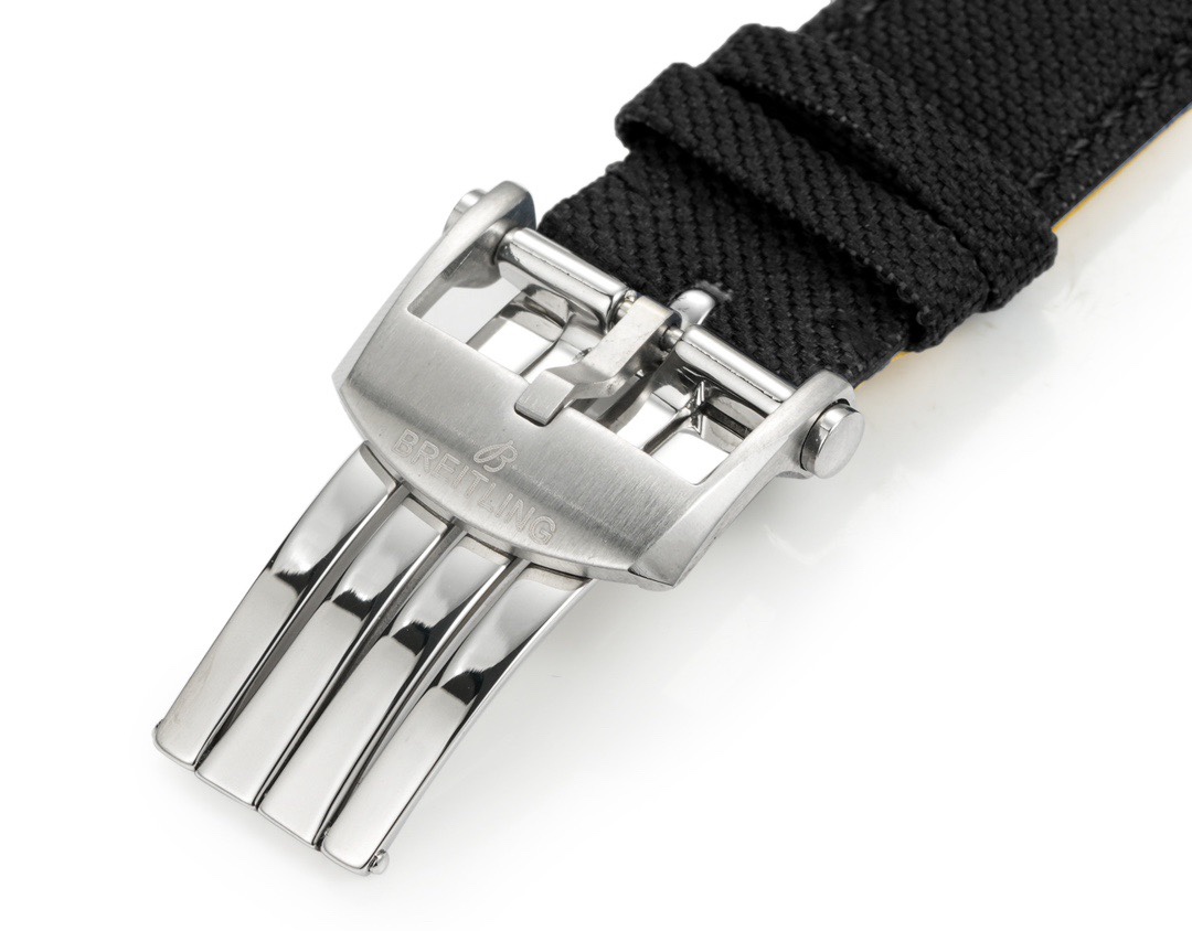 Breitling Avenger A17328101 42mm Swiss Automatic Watch