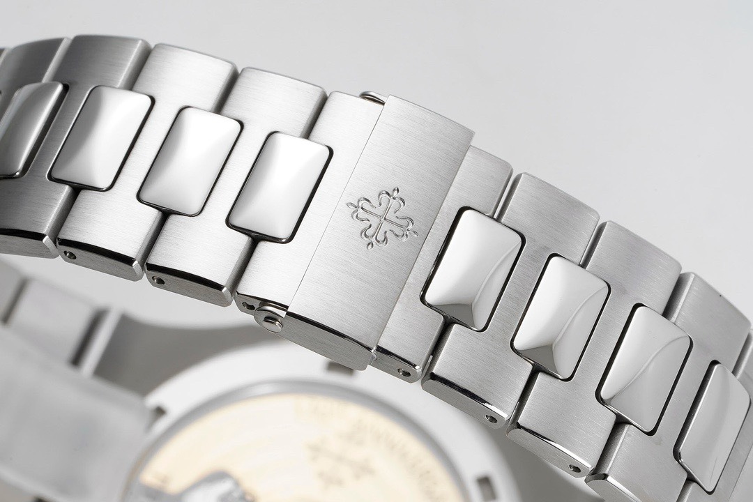 Patek Philippe Nautilus 5711 Watch, New Cal.26-330SC Upgraded Movement All Dials Available