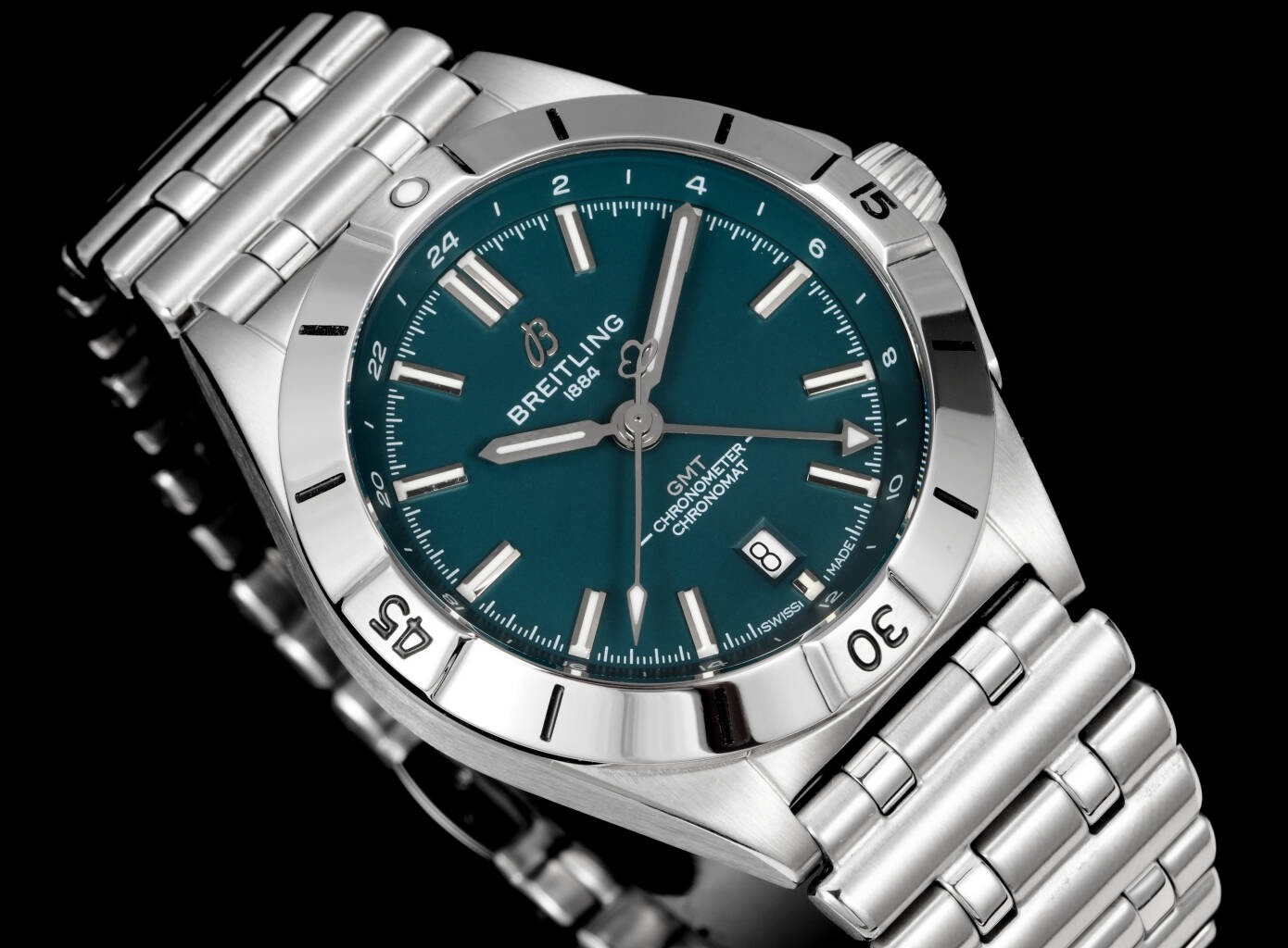 Breitling Chronomat GMT 40mm Automatic Steel Watch Multi‑Color Dial Bullet Bracelet