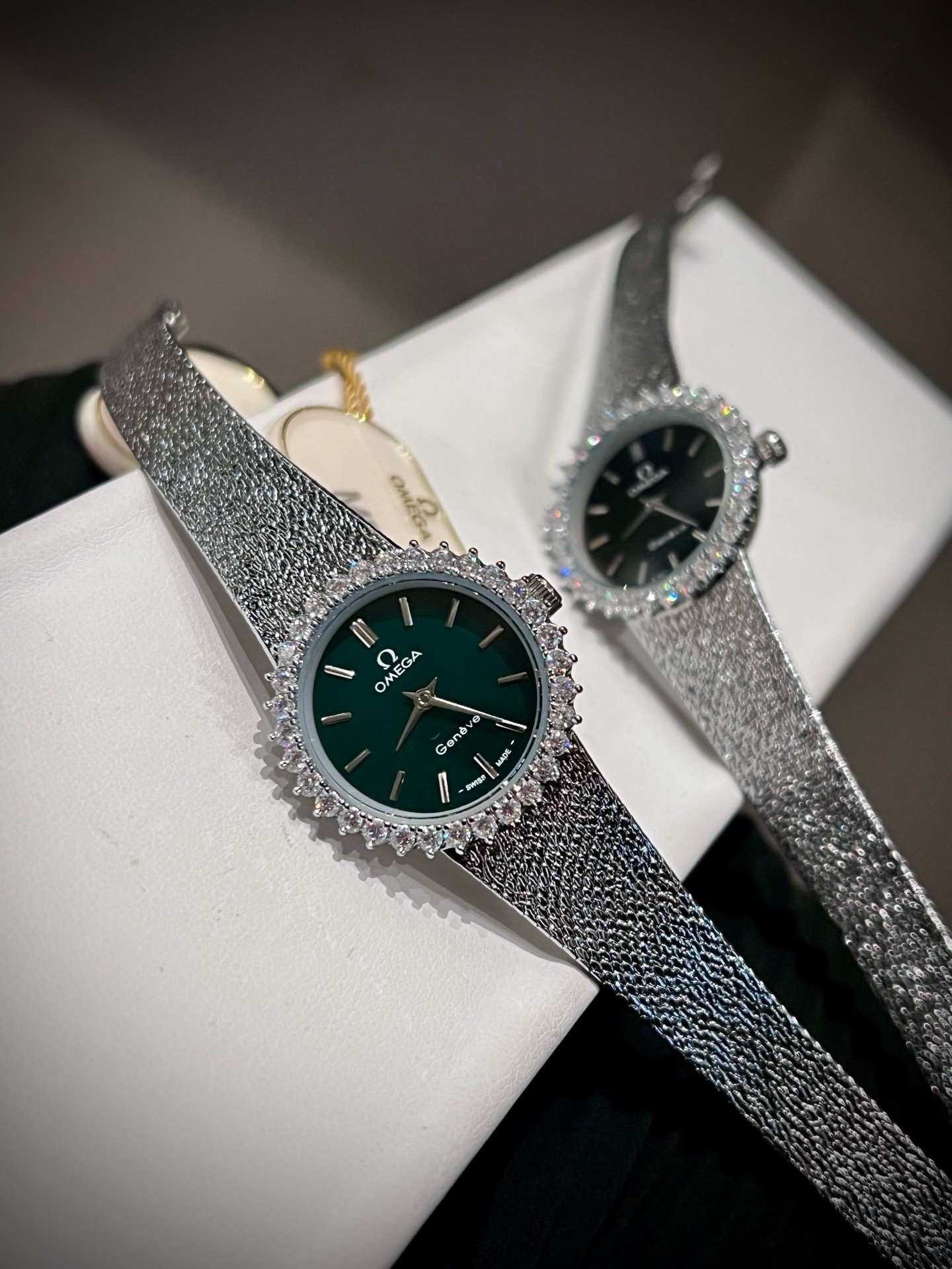OMEGA Vintage Women Watch 26mm, Diamond Bezel Textured Leather Band Dress Watch