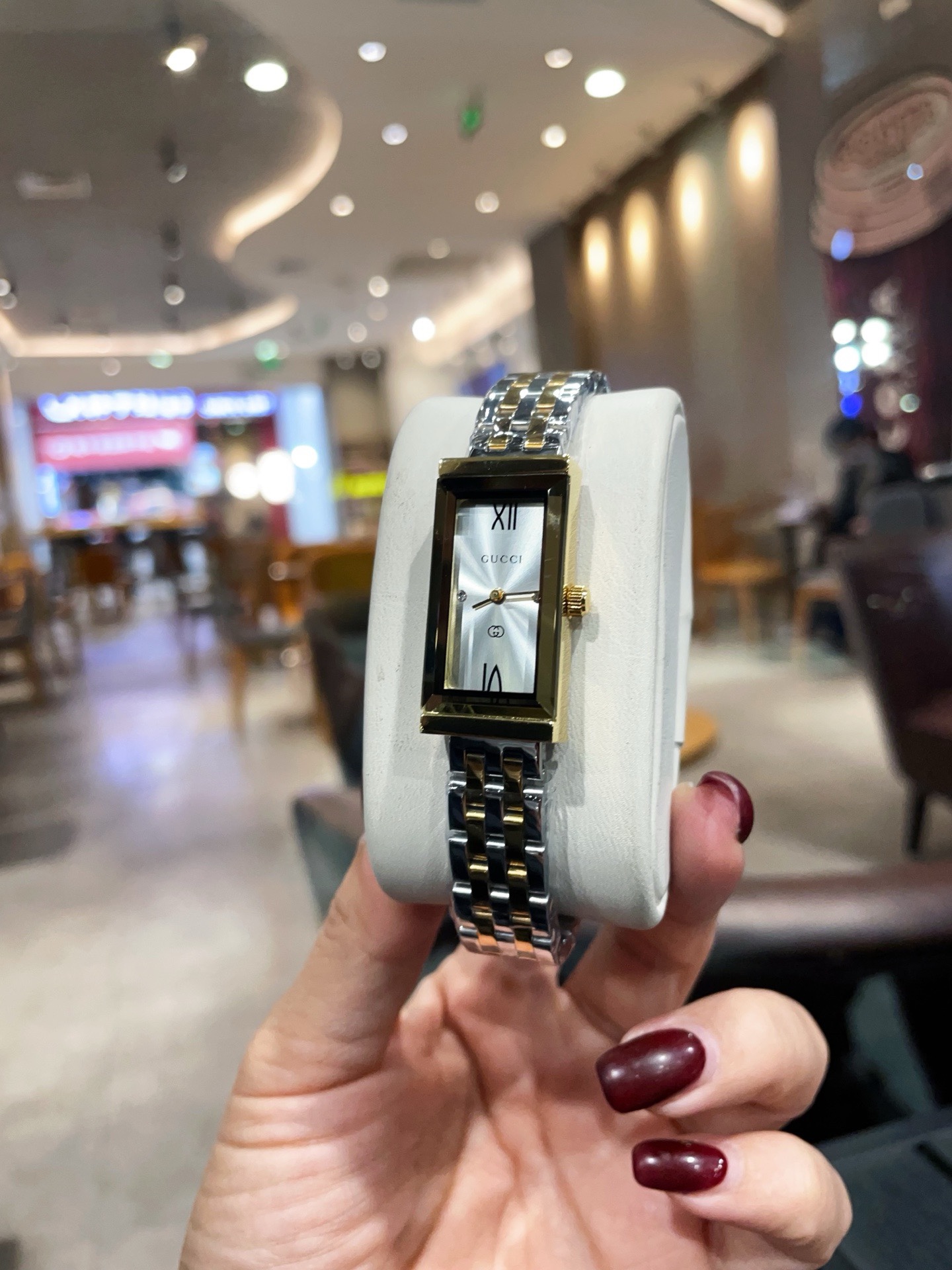 Gucci G-Frame Rectangle Ladies Watch Roman Numeral Dial Stainless Steel Bracelet Women Wristwatch