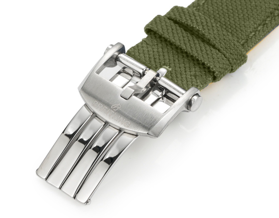 Breitling Avenger A17328101 42mm Swiss Automatic Watch