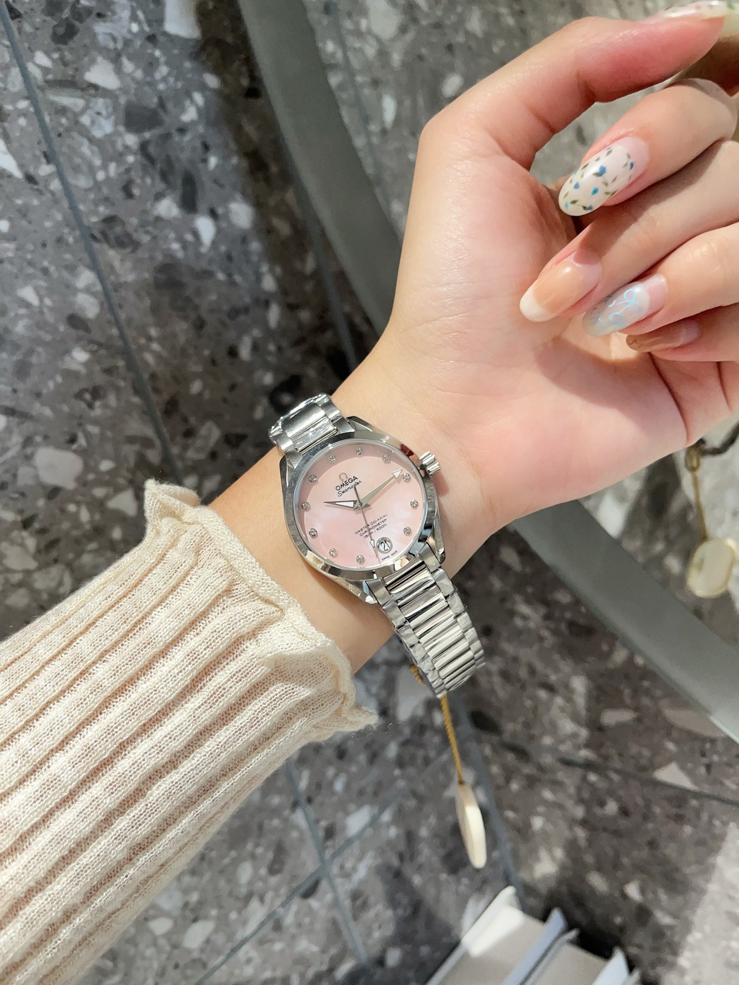 Omega Seamaster Ladies Watch 34mm Quartz MOP Mother Of Pearl Dial Diamond Markers Stainless Steel Women Wristwatch