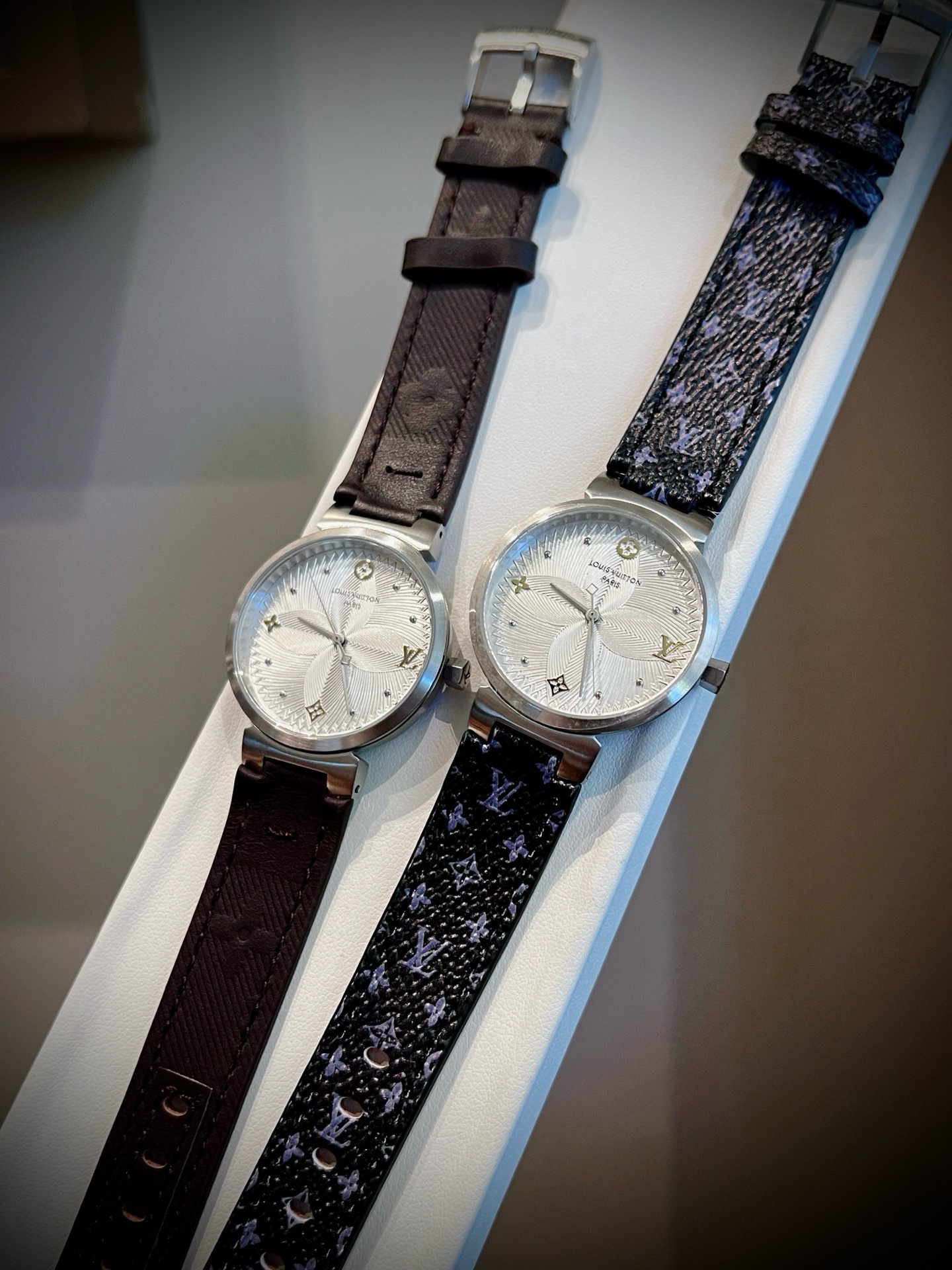 Louis Vuitton Tambour Slim 34mm Women Watch, Inlaid Crystal Dial Quick Release Leather Band