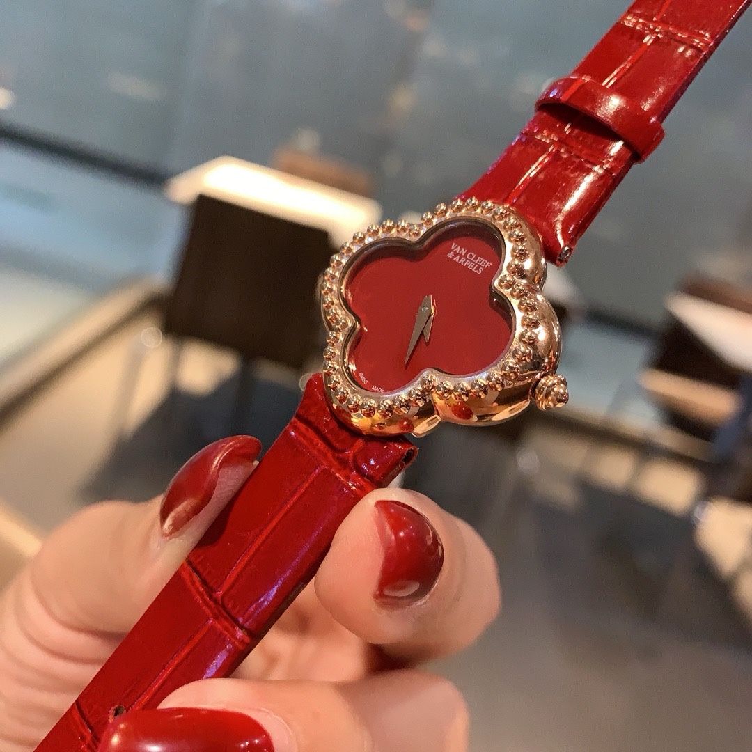 Van Cleef & Arpels Four Leaf Clover Women Watch, Mother Of Pearl Dial Leather Band Fashion Watch
