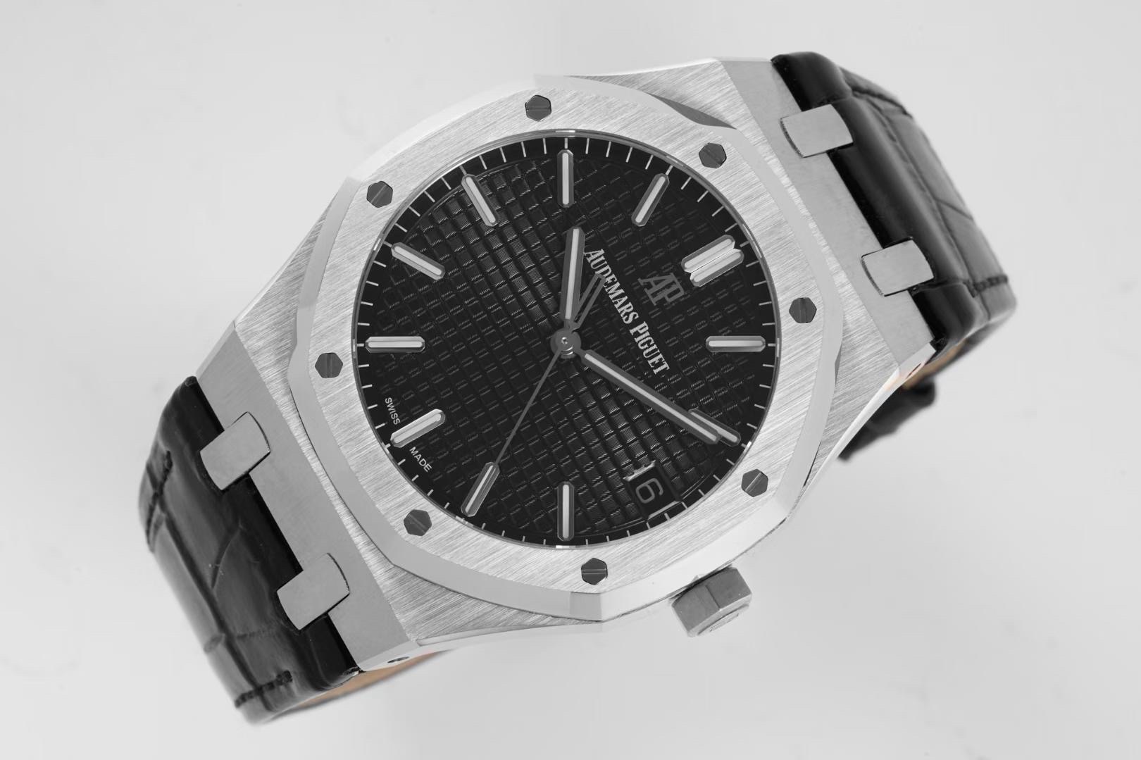 Audemars Piguet Royal Oak 15500 41mm Automatic Watch Modified Cal.4302 Movement