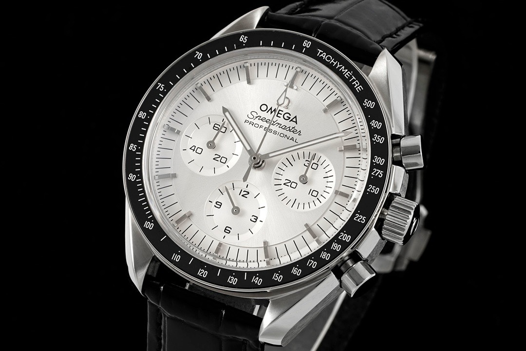 OMEGA Speedmaster Moonwatch 3861 Caliber Moonshine 18K Gold Chronograph 42mm