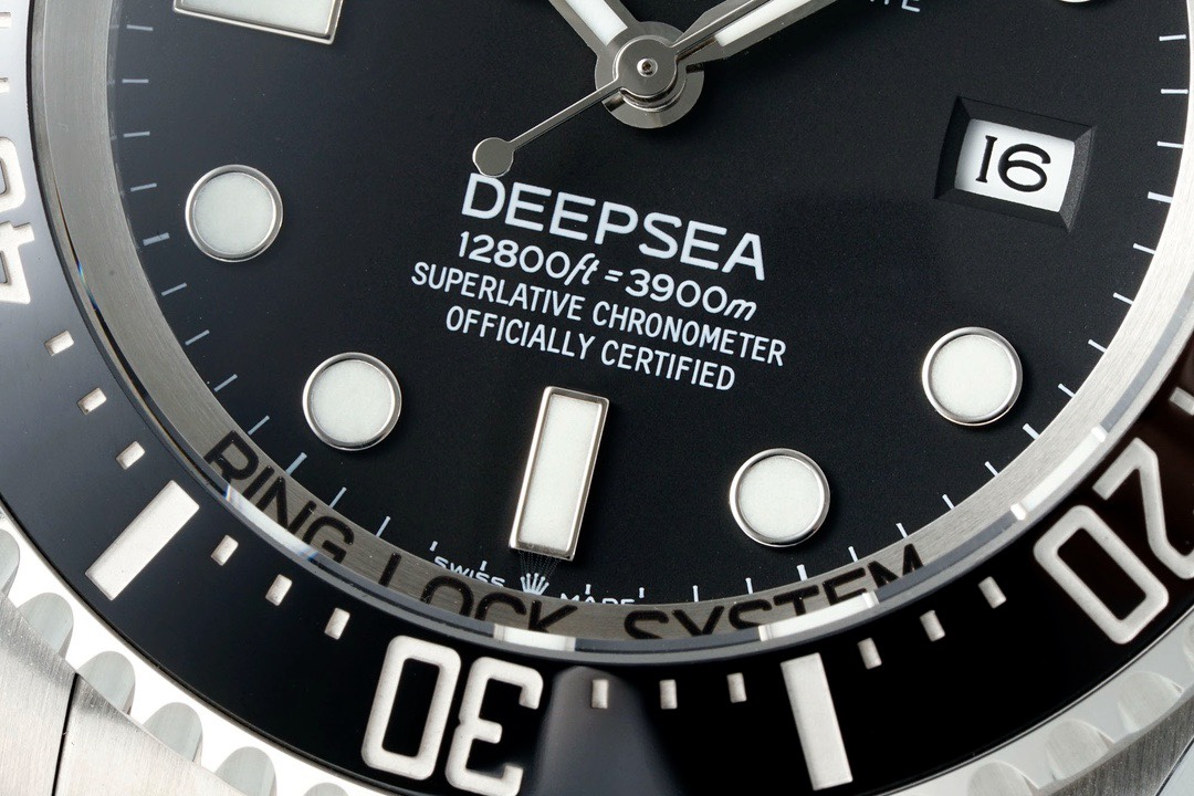 Rolex Sea-Dweller Deepsea 44mm Dive Watch 904L Steel 3235 Integrated Movement