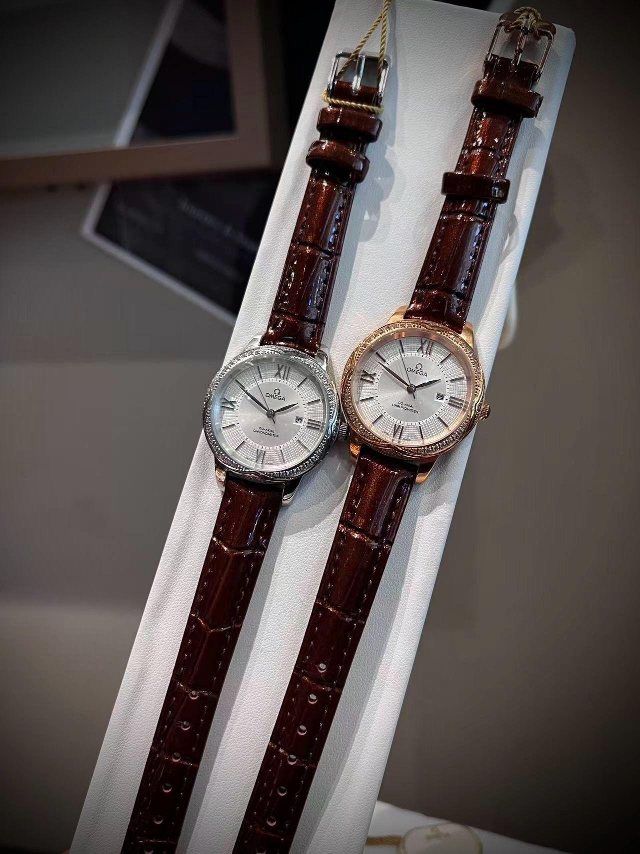 OMEGA Women Quartz Watch 35mm, Diamond Bezel Stainless Steel Case Watch