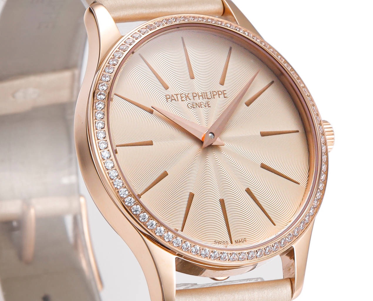 Patek Philippe Calatrava Ladies Watch 35mm | Slim Cal.240 Automatic Guilloché Dial Watch
