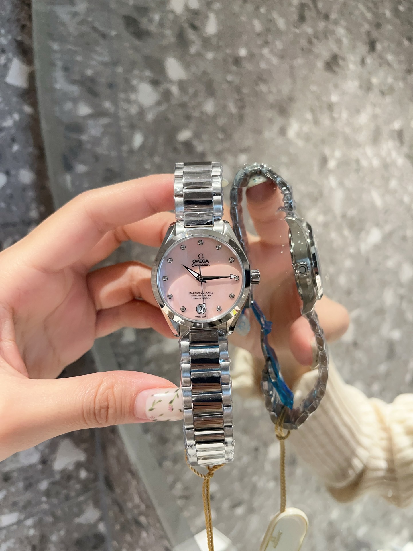 Omega Seamaster Ladies Watch 34mm Quartz MOP Mother Of Pearl Dial Diamond Markers Stainless Steel Women Wristwatch