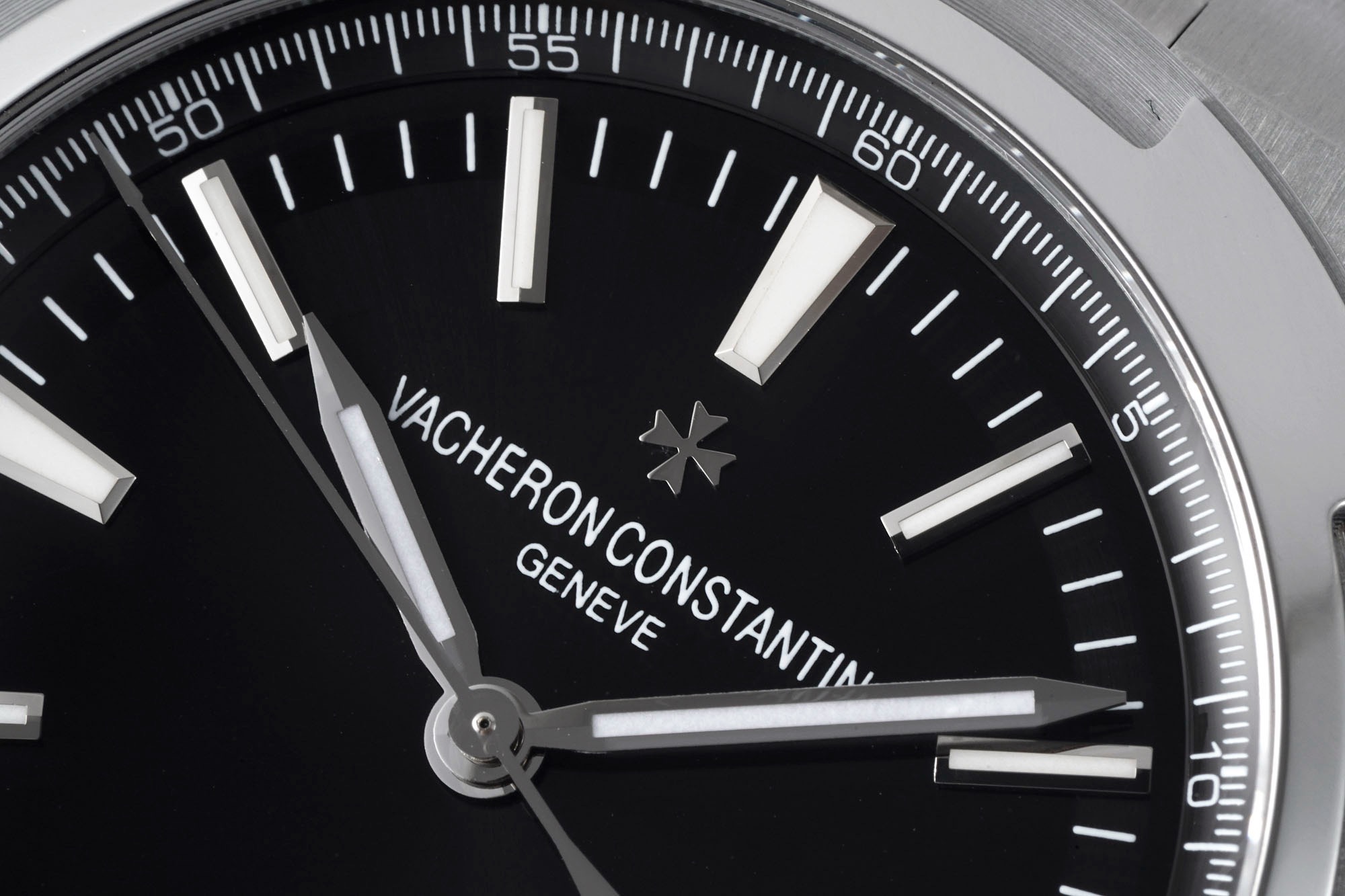 Vacheron Constantin Overseas 4500 Watch 41mm | Modified Cal.5100 Movement, Quick Release Bracelet