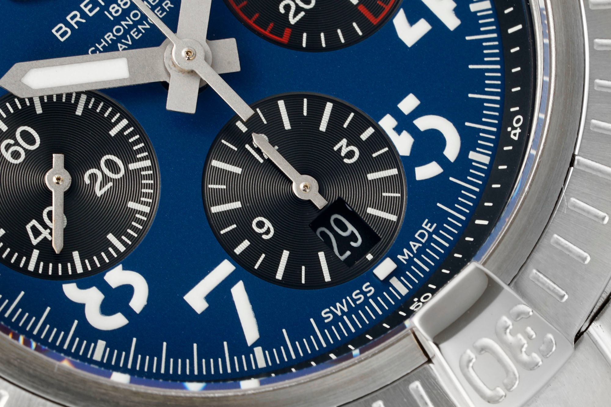 BREITLING Avenger B01 Chronograph 45mm Pilot Watch | BLS Factory Cal.B01 Modified Movement