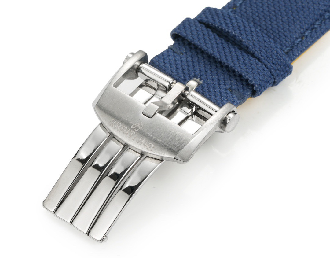 Breitling Avenger A17328101 42mm Swiss Automatic Watch