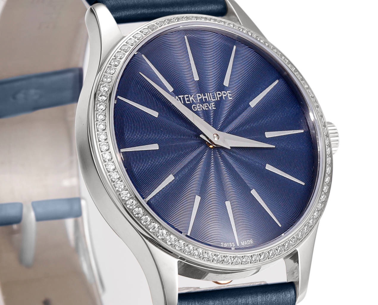 Patek Philippe Calatrava Ladies Watch 35mm | Slim Cal.240 Automatic Guilloché Dial Watch
