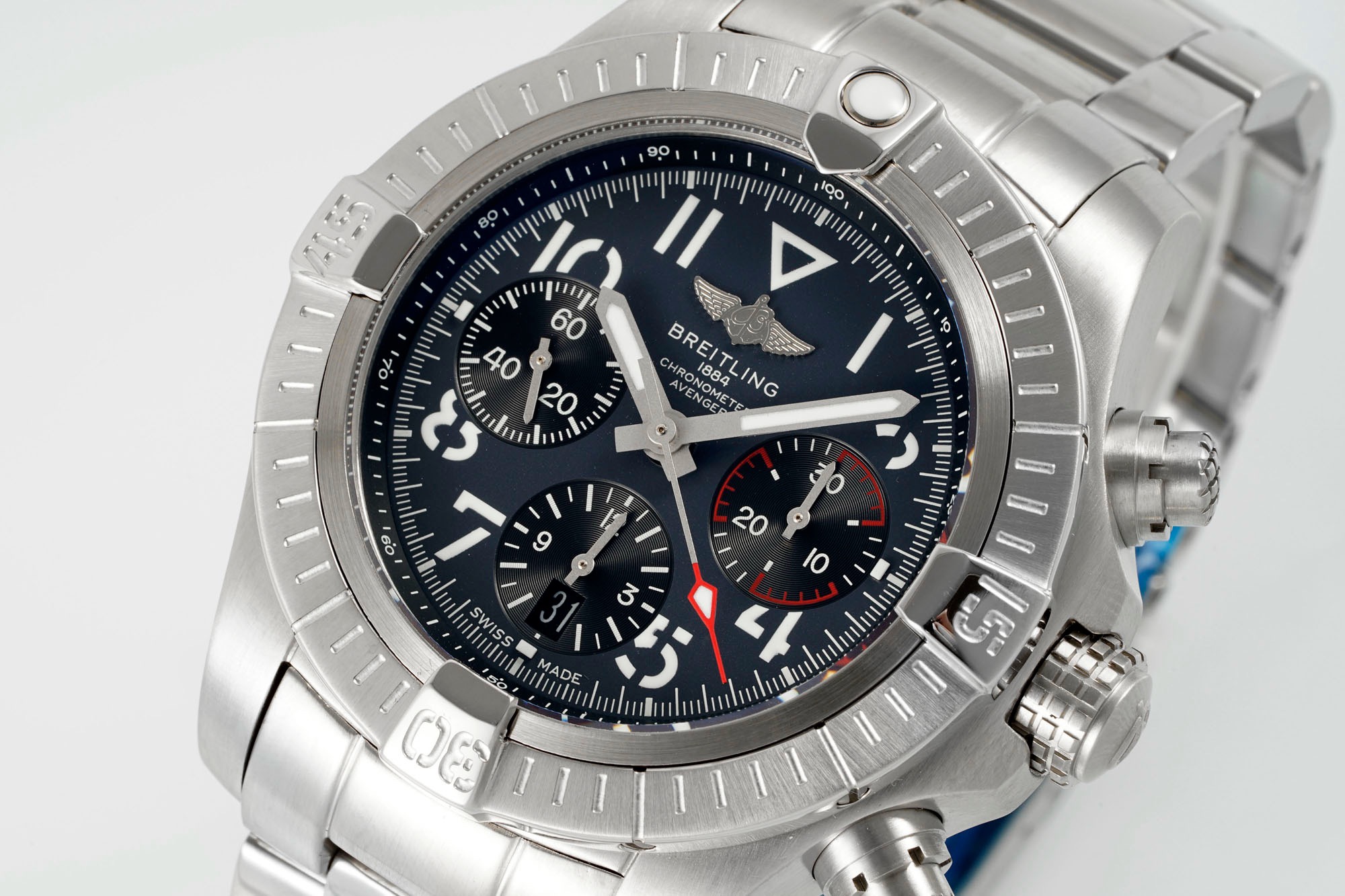BREITLING Avenger B01 Chronograph 45mm Pilot Watch | BLS Factory Cal.B01 Modified Movement