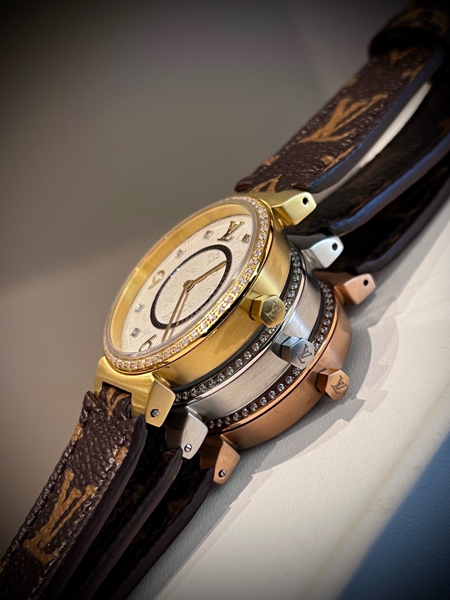 Louis Vuitton Tambour Slim 34mm Women Watch, Inlaid Crystal Dial Quick Release Leather Band