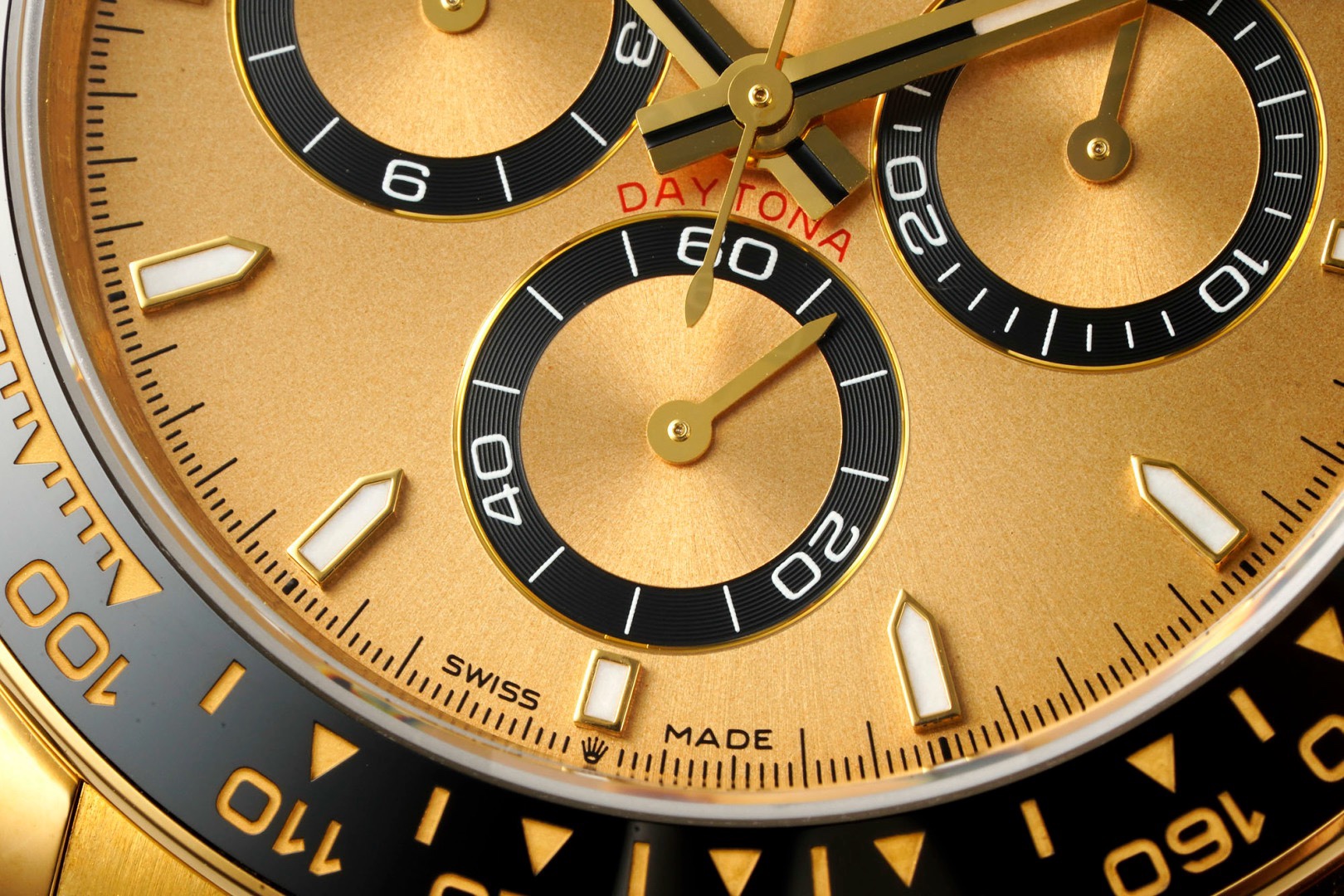 Rolex Cosmograph Daytona 40mm Rubber Strap Weighted 18K Gold‑Plated Cal.4131 Chronograph Movement