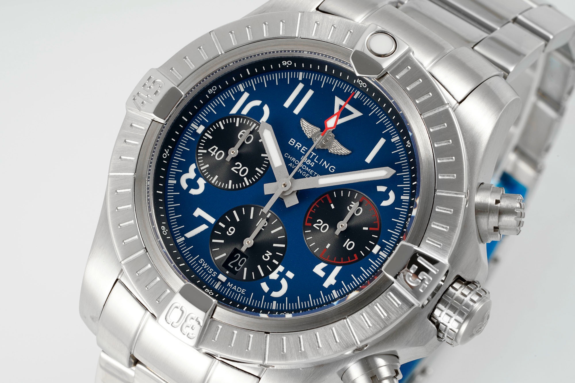BREITLING Avenger B01 Chronograph 45mm Pilot Watch | BLS Factory Cal.B01 Modified Movement