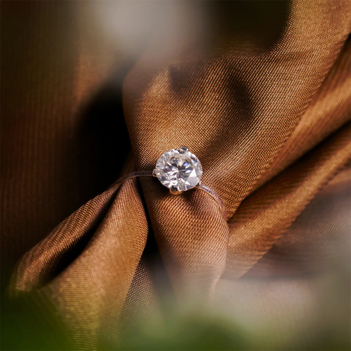Nemixa 1CT/2CT Round Lab-Created Moissanite Floating Ring, Transparent Invisible Solitaire Design