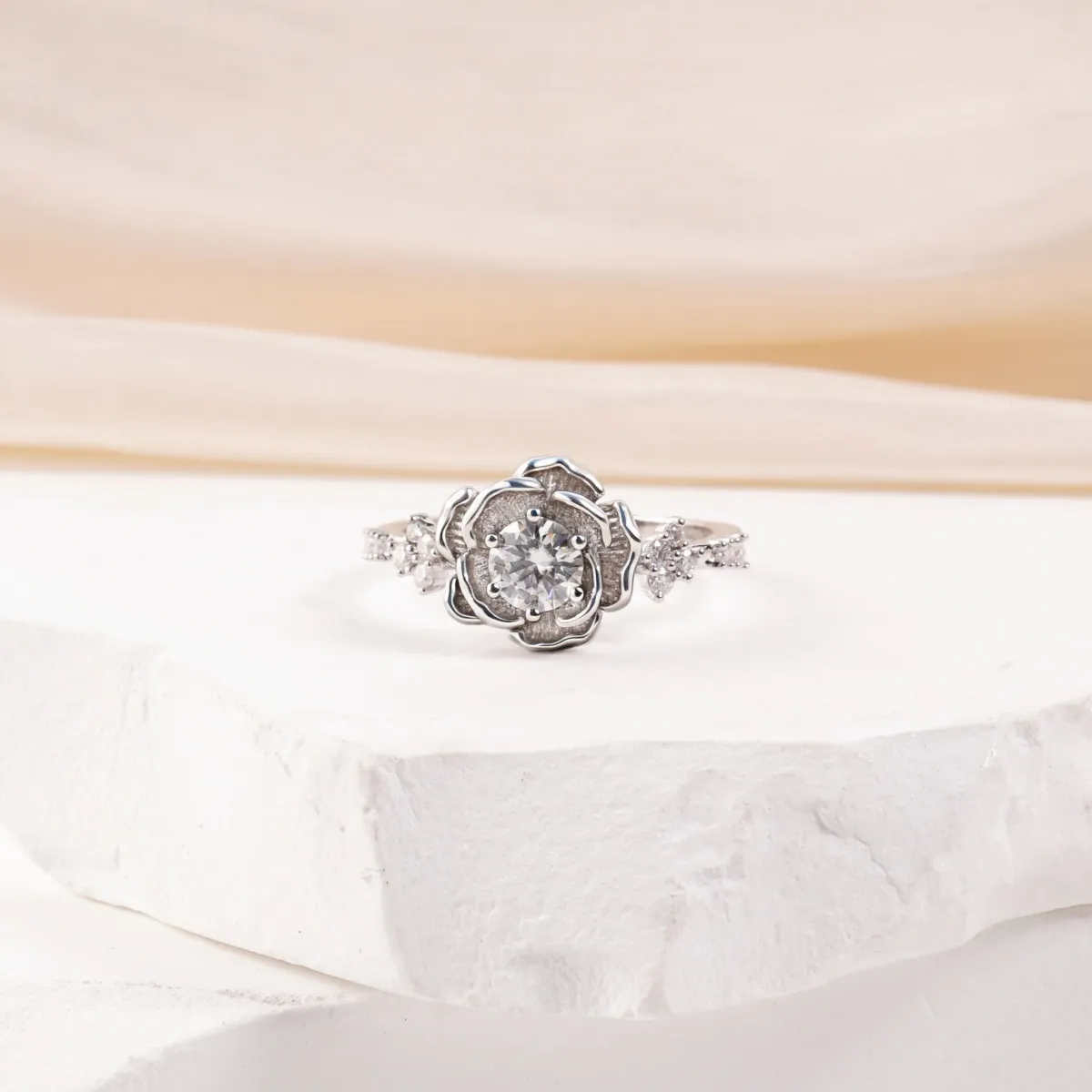 Nemixa 0.6 CTW Rose Flower Moissanite Ring, D Color VVS Lab-Created Moissanite, Copper-Nemixa