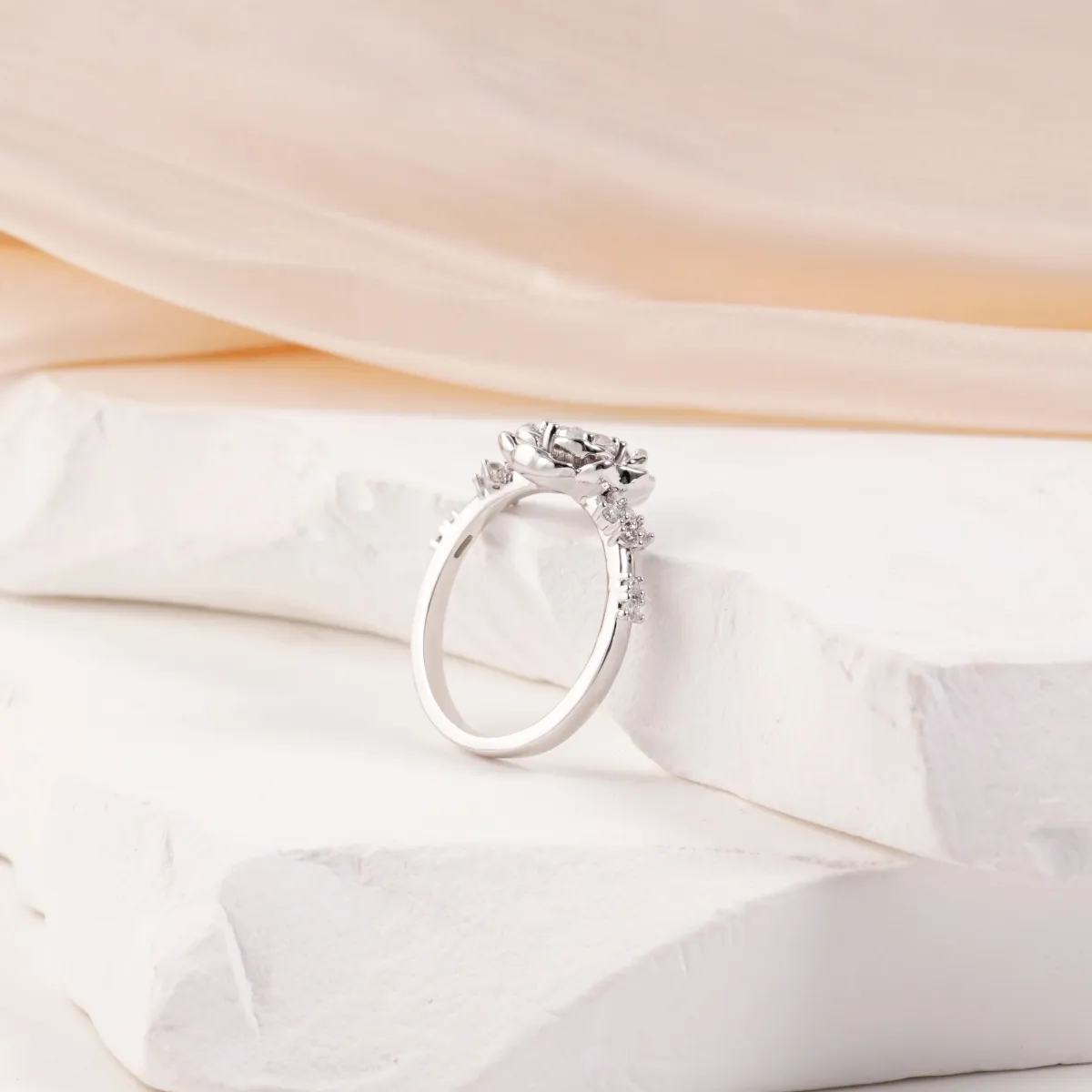 Nemixa 0.6 CTW Rose Flower Moissanite Ring, D Color VVS Lab-Created Moissanite, Copper-Nemixa