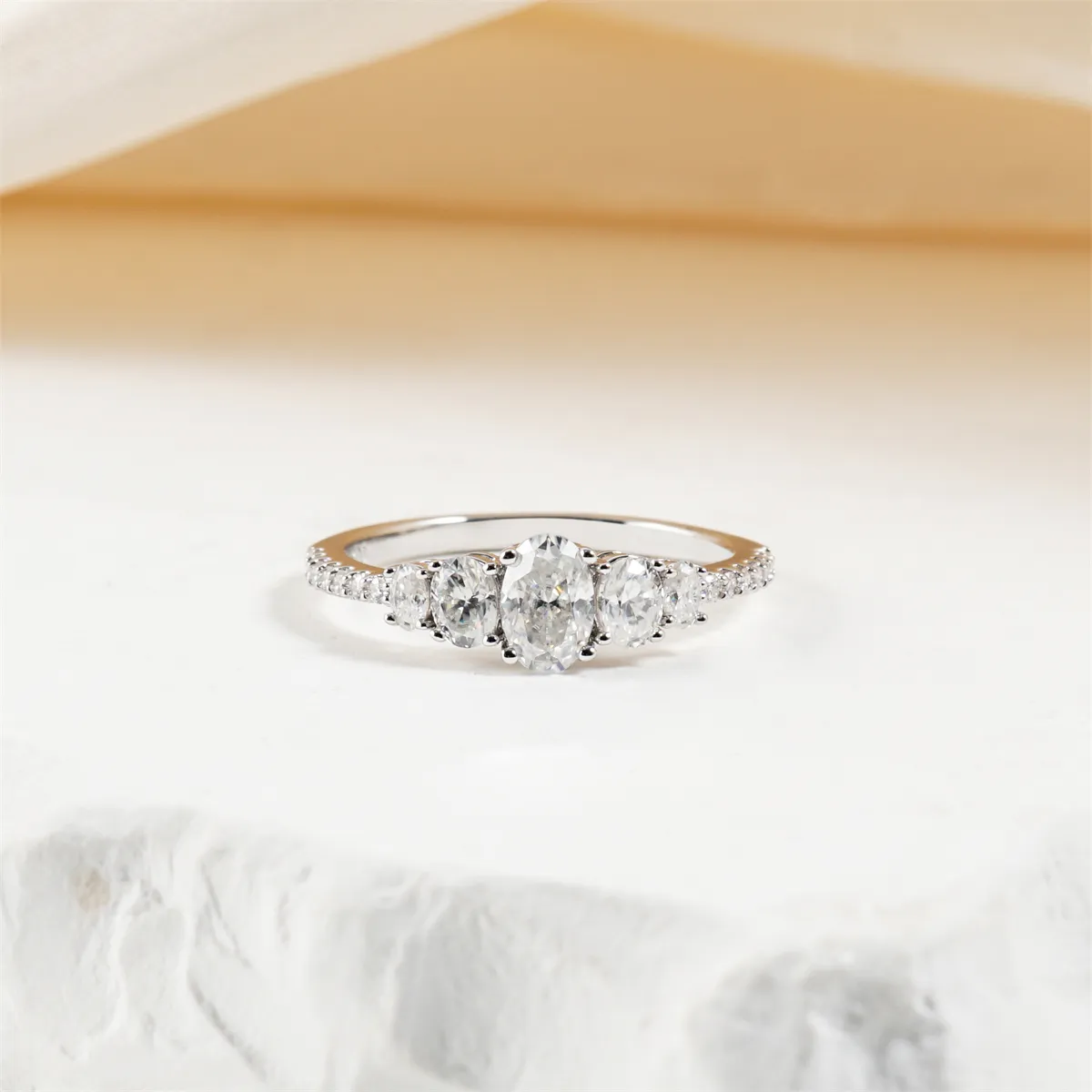 1.2ct The Heirloom Oval Ring Luxury Five-Stone Oval Cut Engagement Ring Wedding Band VVS Synthetic Moissanite Ring
