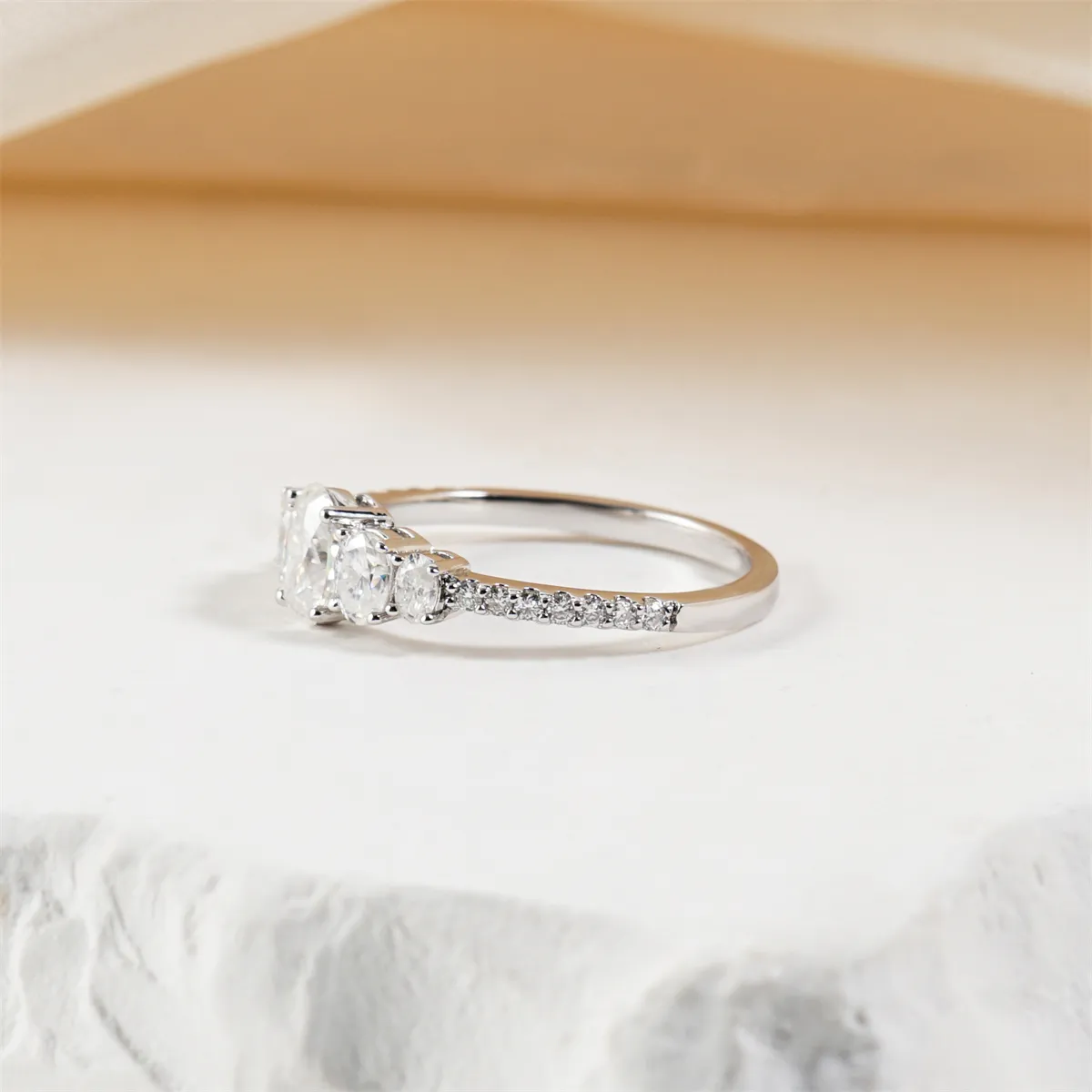 1.2ct The Heirloom Oval Ring Luxury Five-Stone Oval Cut Engagement Ring Wedding Band VVS Synthetic Moissanite Ring