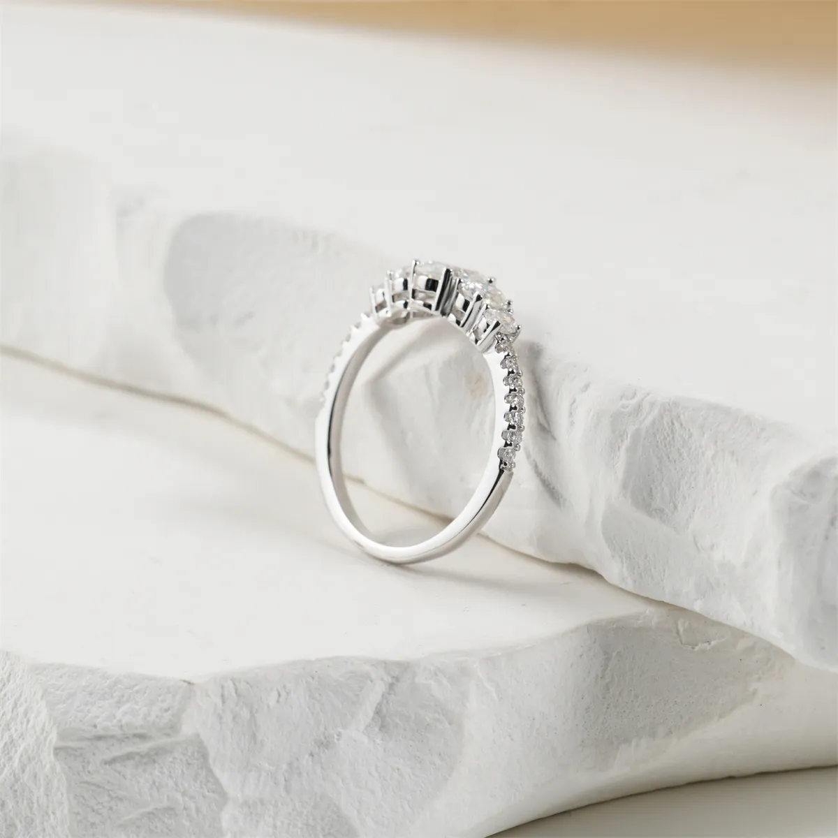 1.2ct The Heirloom Oval Ring Luxury Five-Stone Oval Cut Engagement Ring Wedding Band VVS Synthetic Moissanite Ring