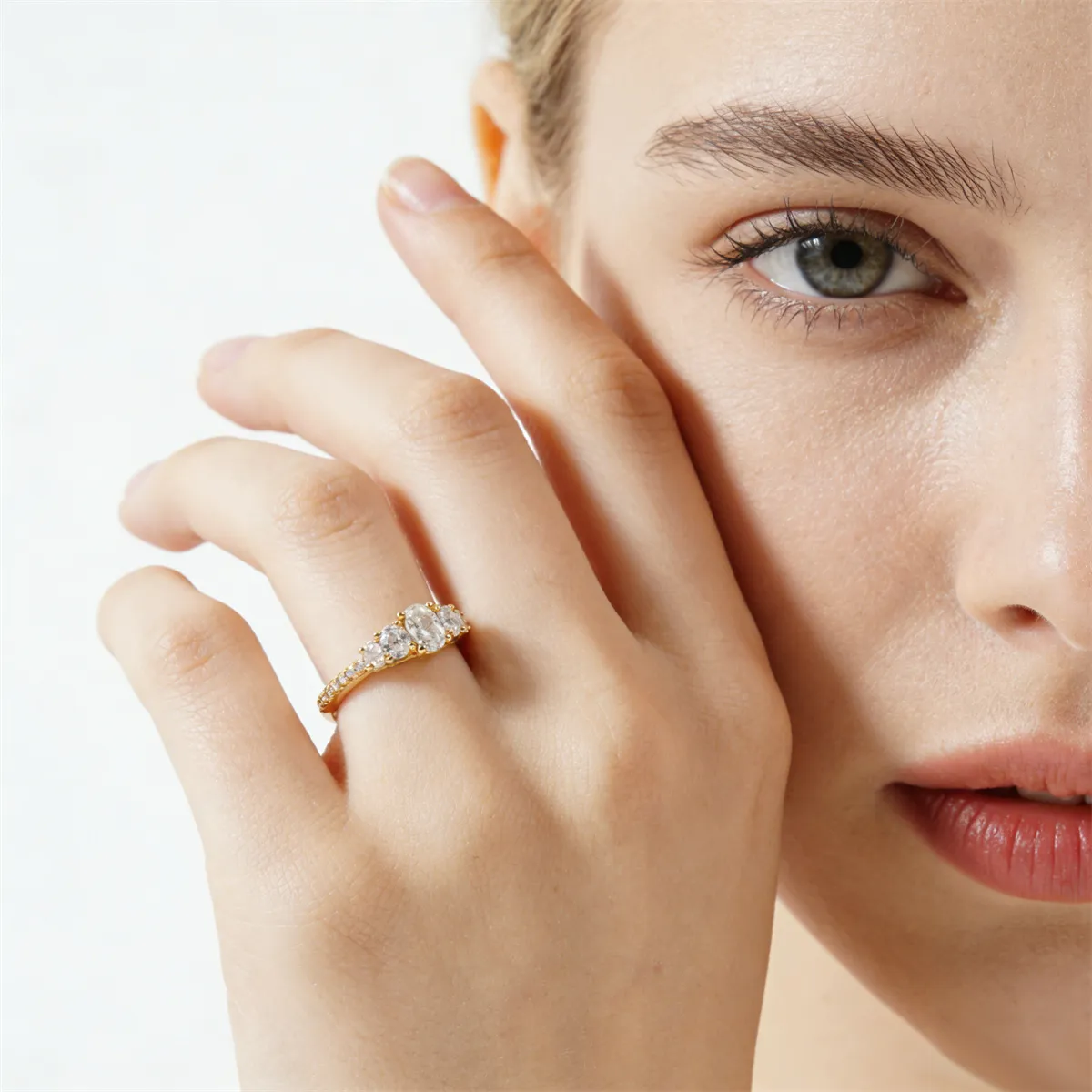 1.2ct The Heirloom Oval Ring Luxury Five-Stone Oval Cut Engagement Ring Wedding Band VVS Synthetic Moissanite Ring