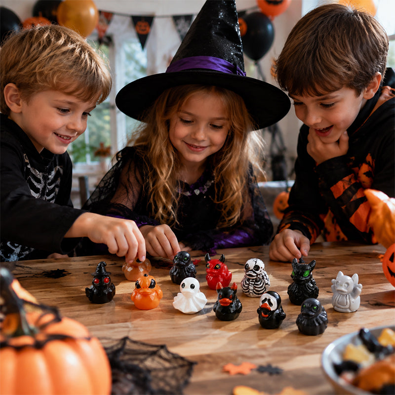 🎃🐤 Halloween-Mini-Enten aus Kunstharz – 12 gruselige Motive, winzige Deko-Figuren (1 Zoll)