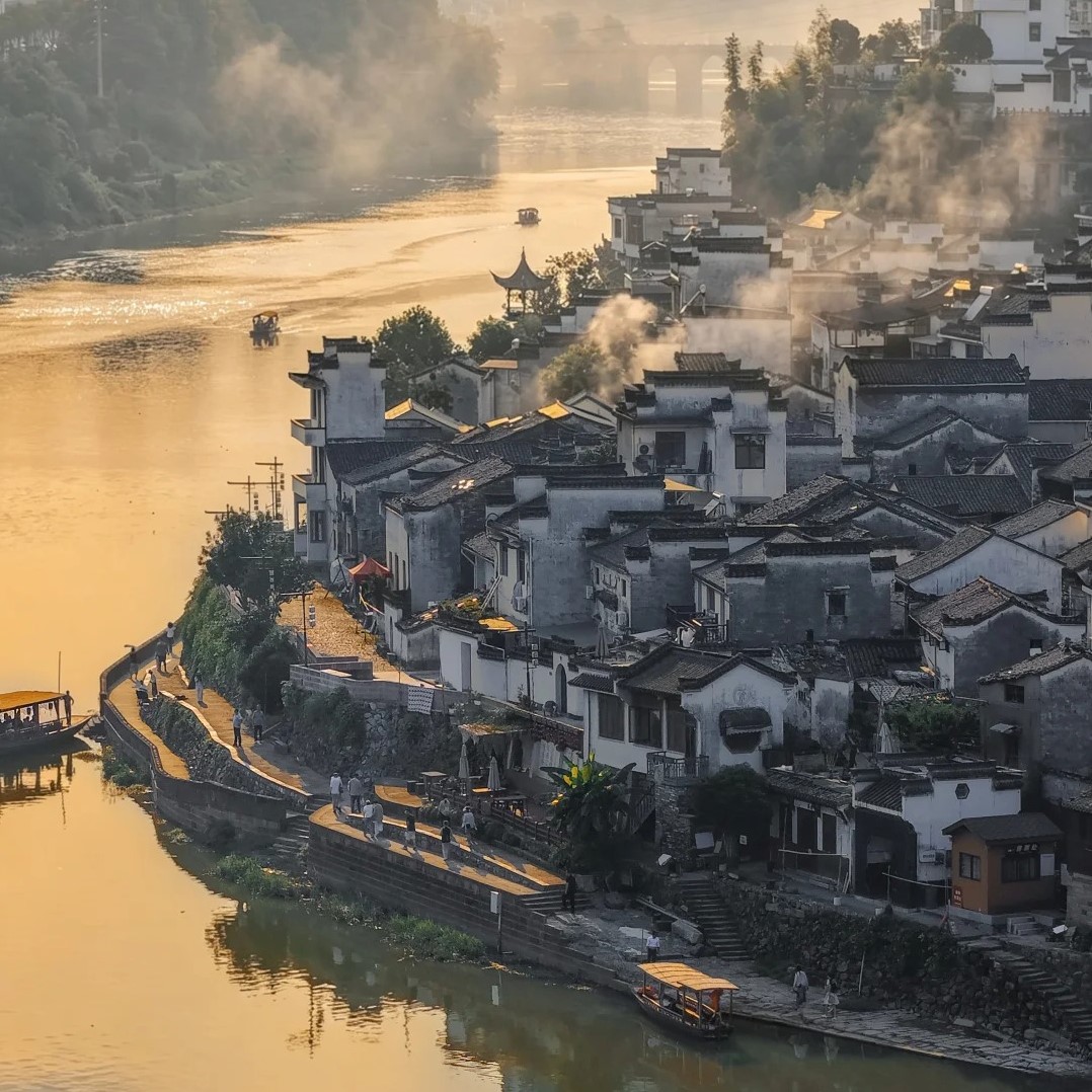 Anhui- Huizhou Ancient City