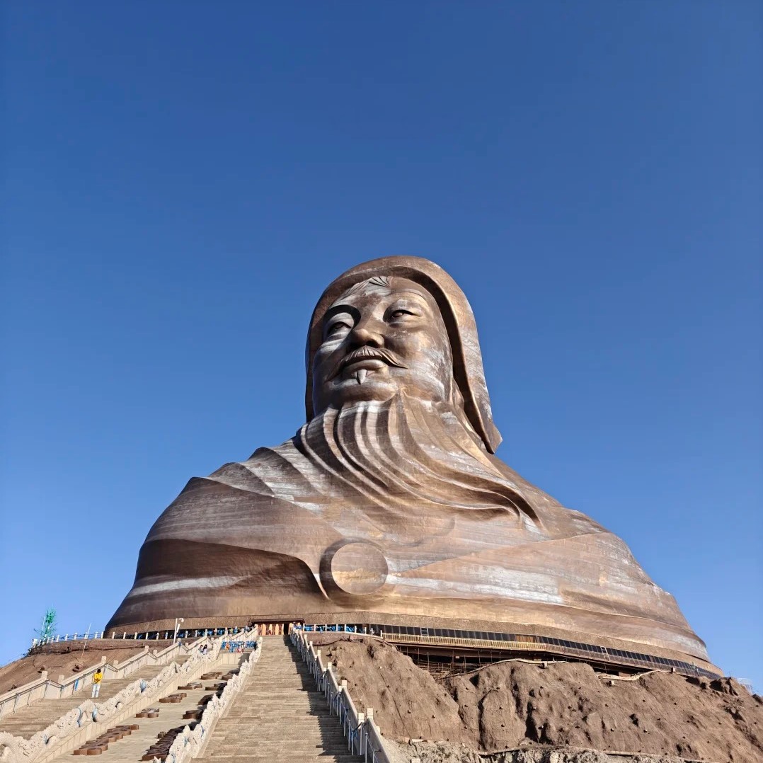 Neimengu-Gander Mountain Scenic Spot in Wuhai