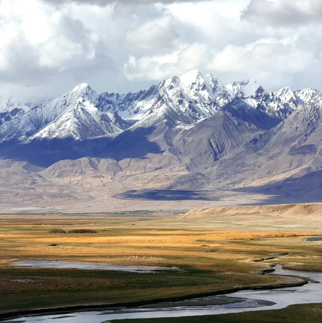 Xinjiang-Kashgar Pamir Snow Mountain