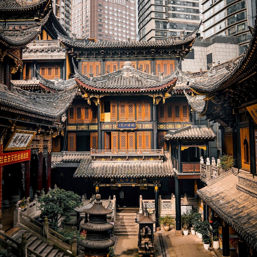 Chongqing-Yuzhong Lohan Temple