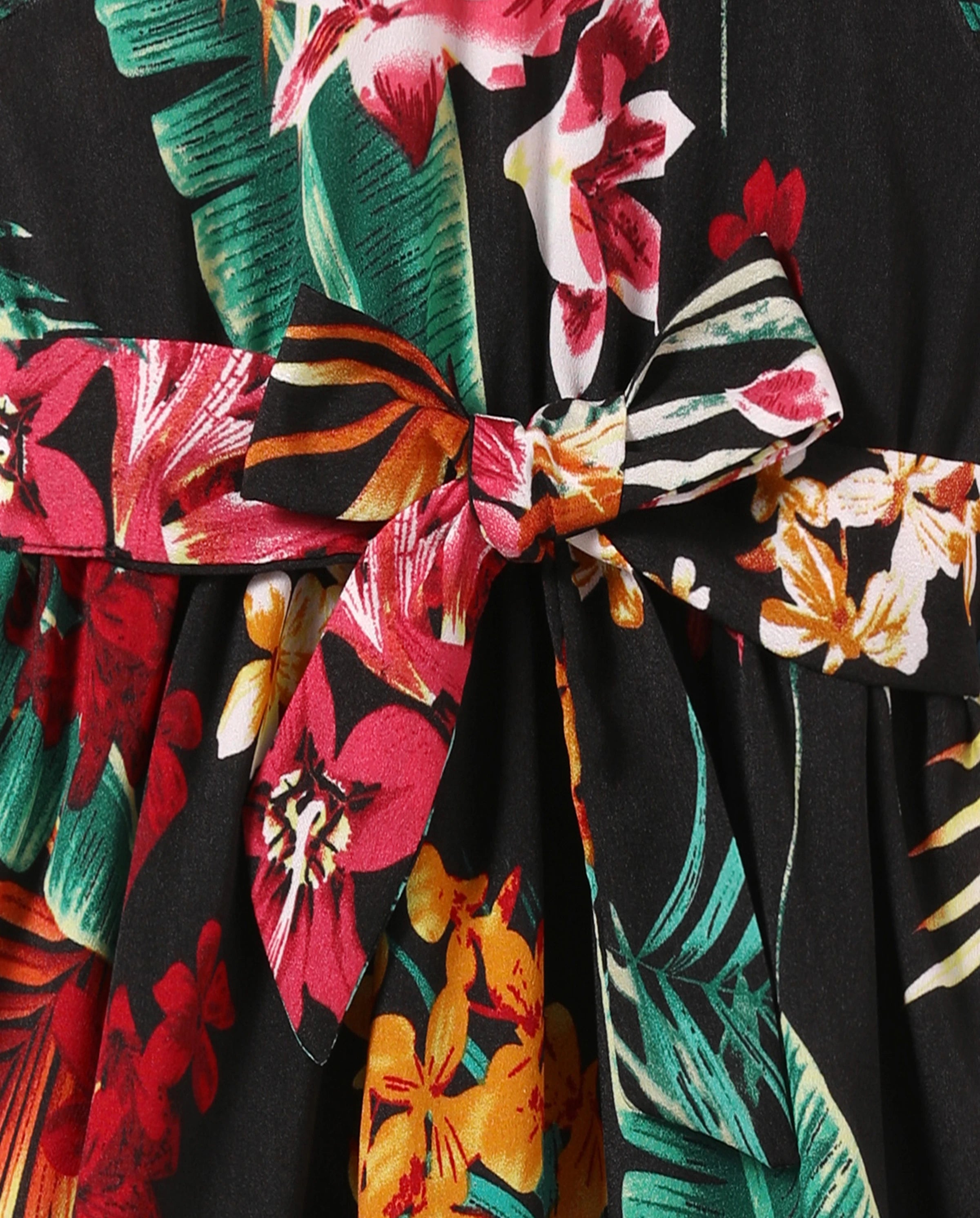 Family Matching Allover Plant Floral Print Halterneck Dresses and Short-sleeve Shirts Sets Black