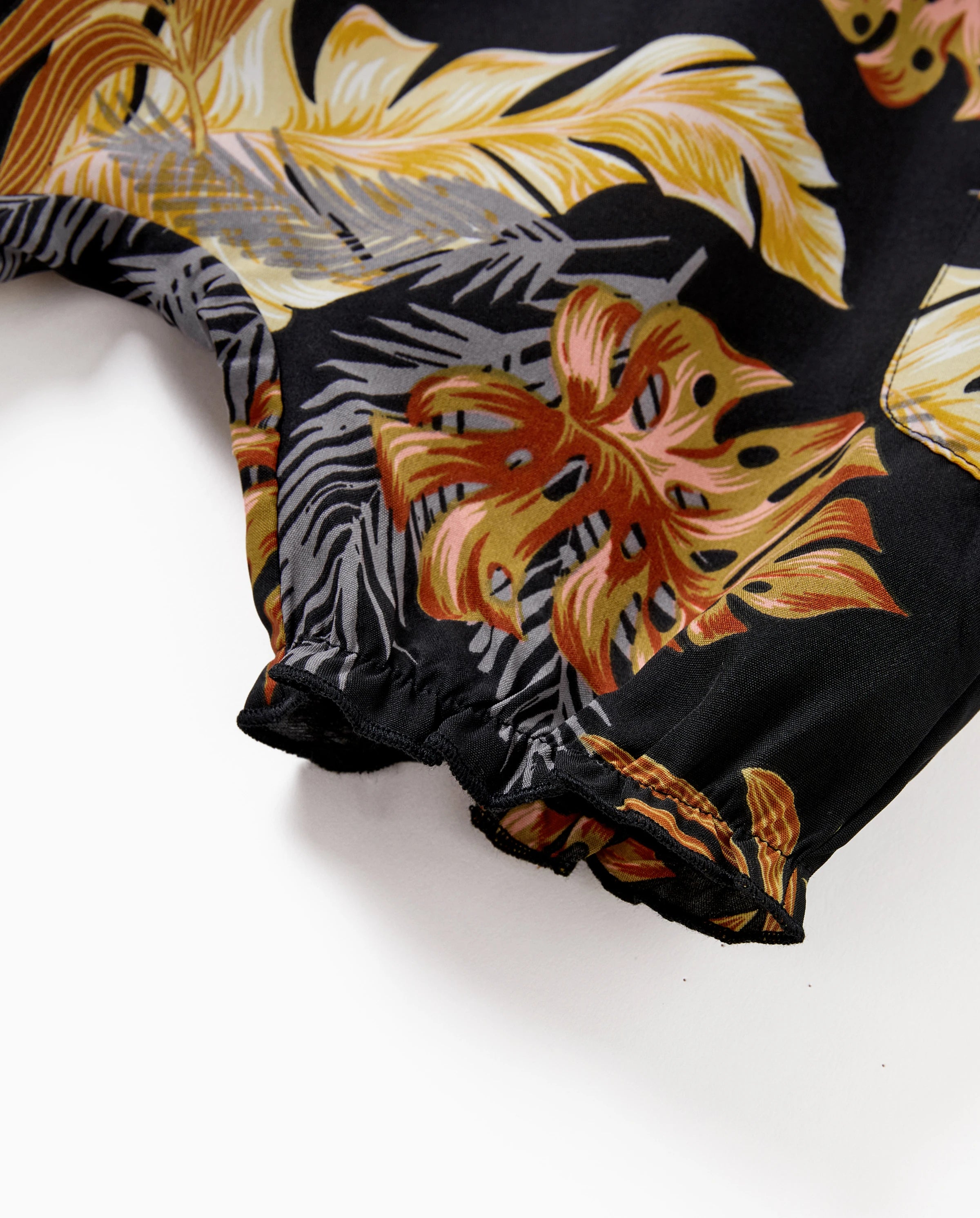 Family Matching Floral Print Beach Wear Short-sleeve Shirt or Camisole top and Wide-Leg Pants Set for Summer Vacation Family Looks Black+White