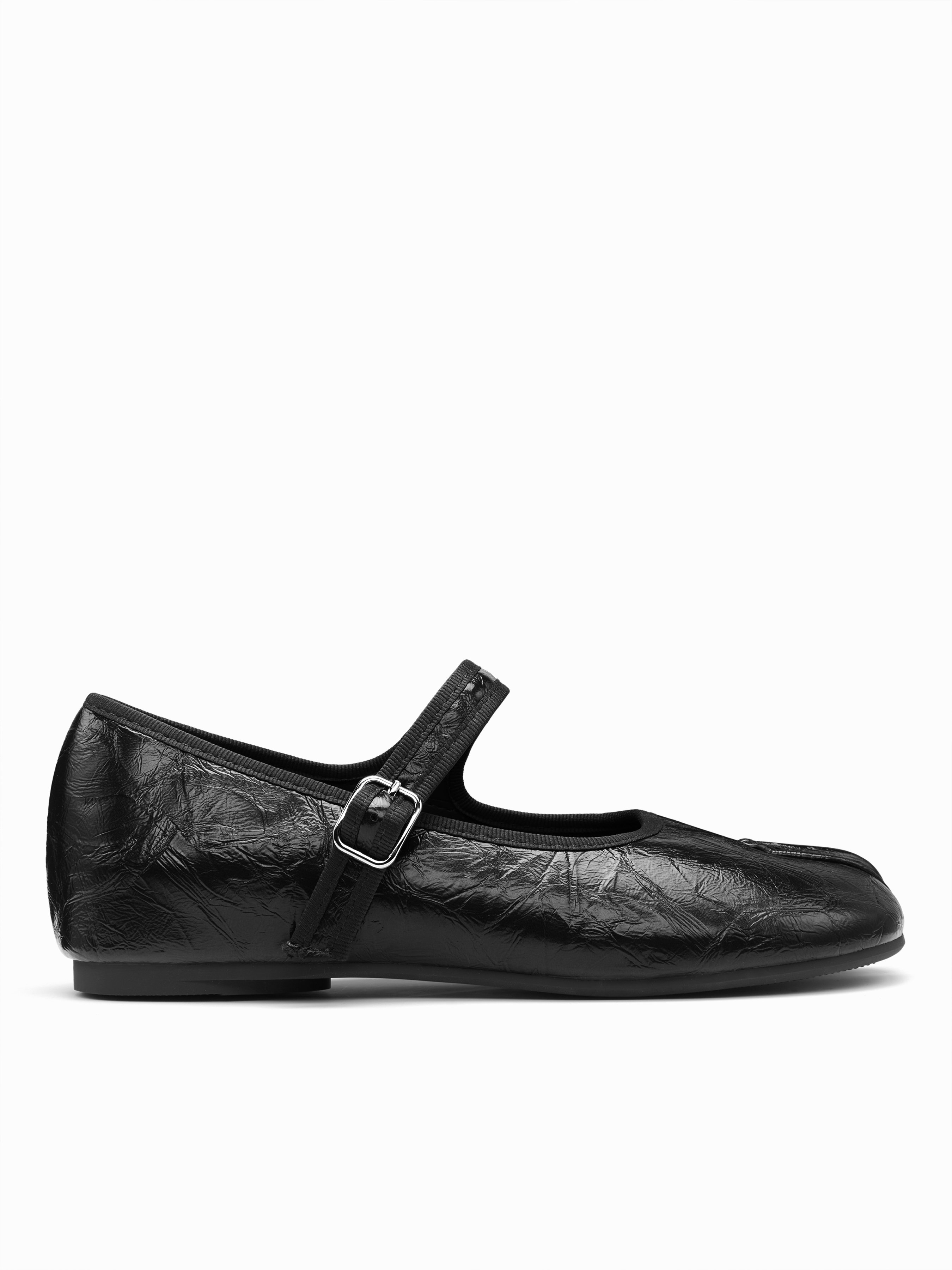 BUCKET SPLIT TOE MARY JANE FLATS — Black