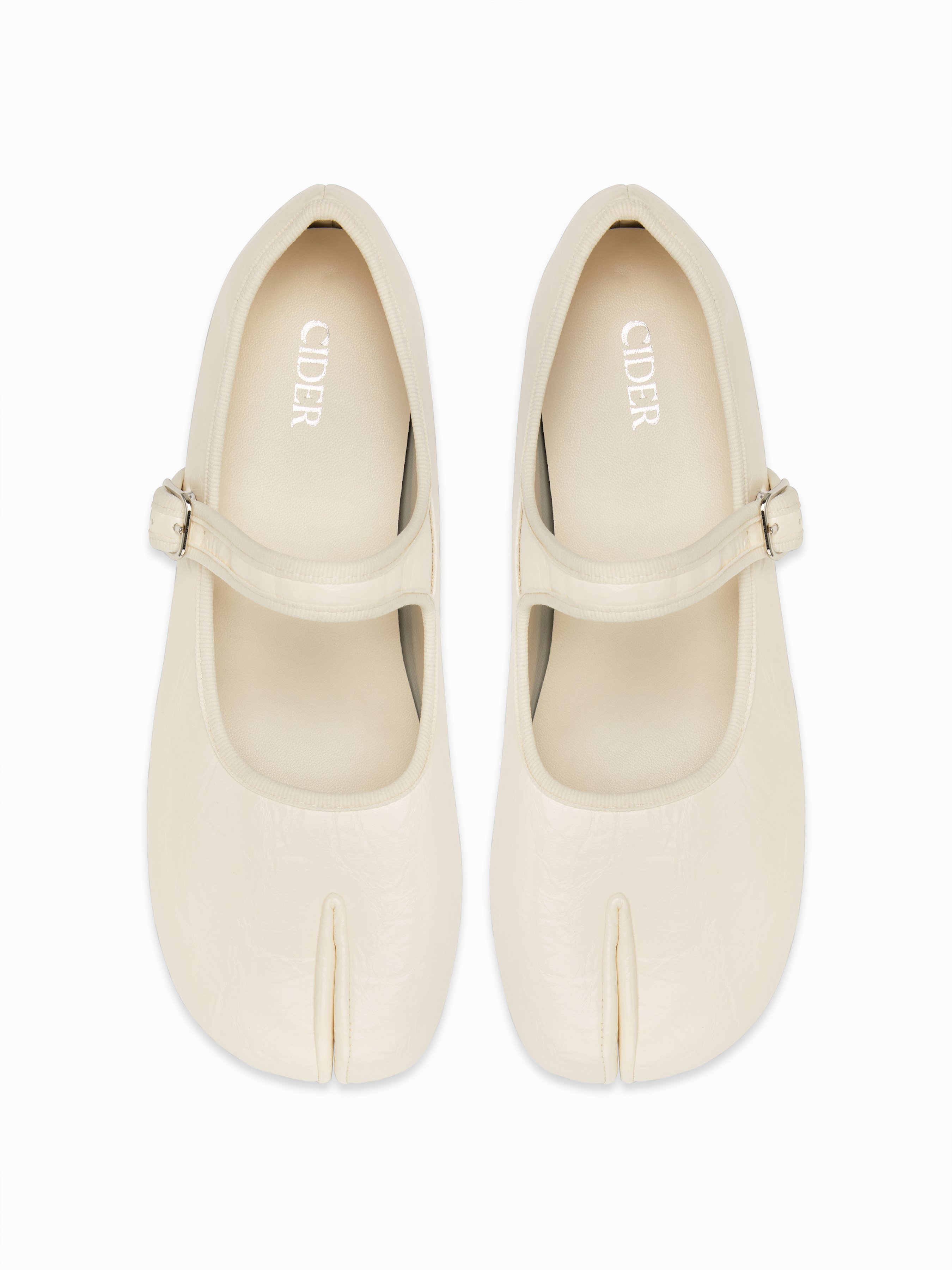 BUCKET SPLIT TOE MARY JANE FLATS — Cream